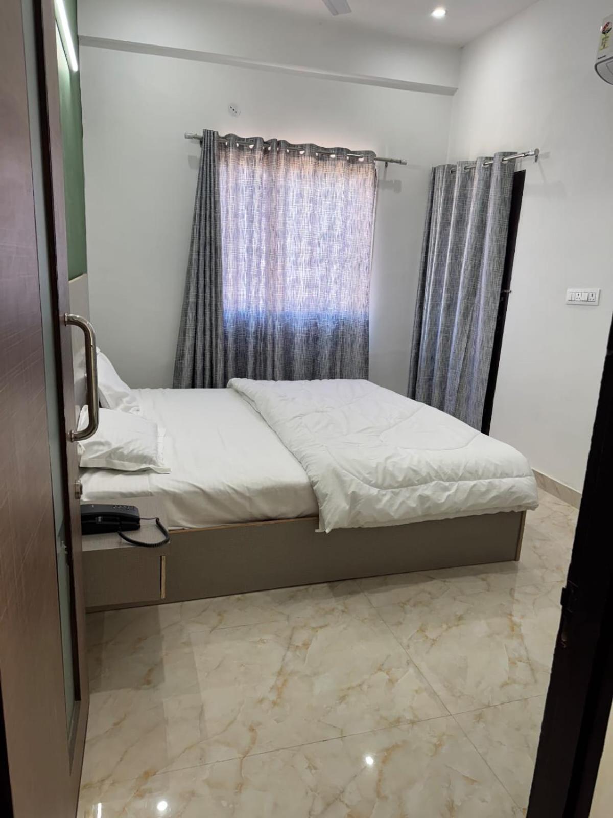 Hotel Hotal Avondale *