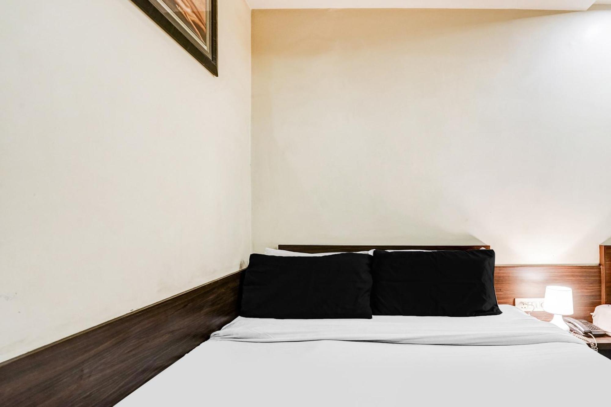 Hotel Super Collection O Sindhi Camp 4*