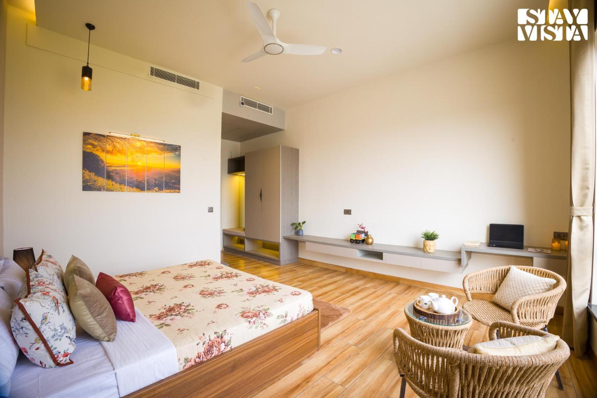 Villa Stayvista At Priana - A Luxury Pool With Jacuzzi & Gym Jaipur