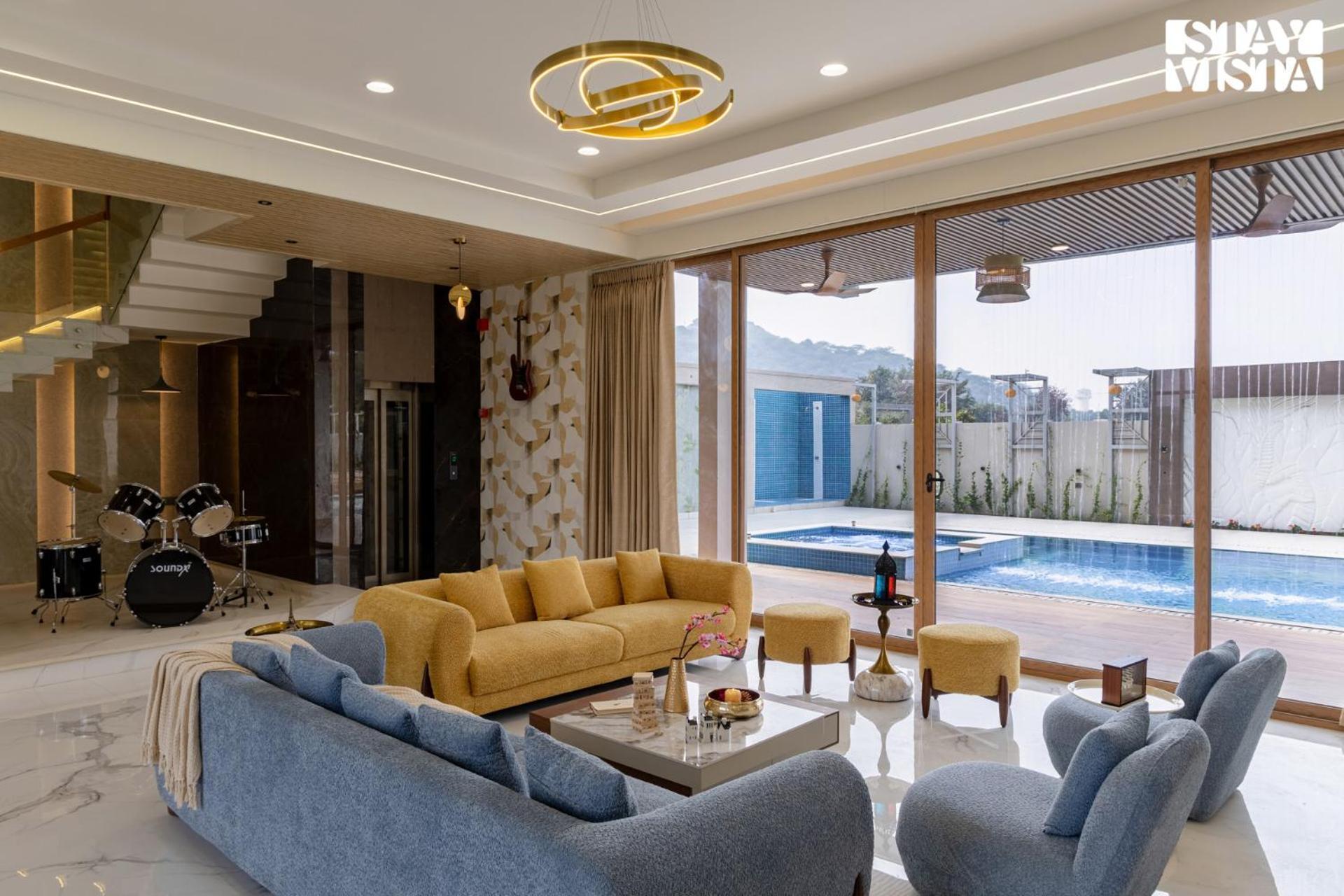 Stayvista At Priana - A Luxury Pool With Jacuzzi & Gym * Jaipur