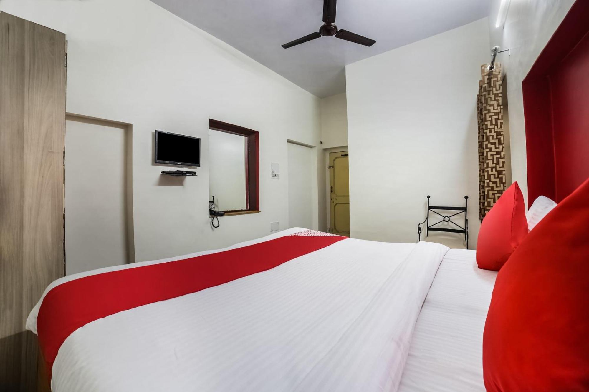 O Anshu 3* Jaipur