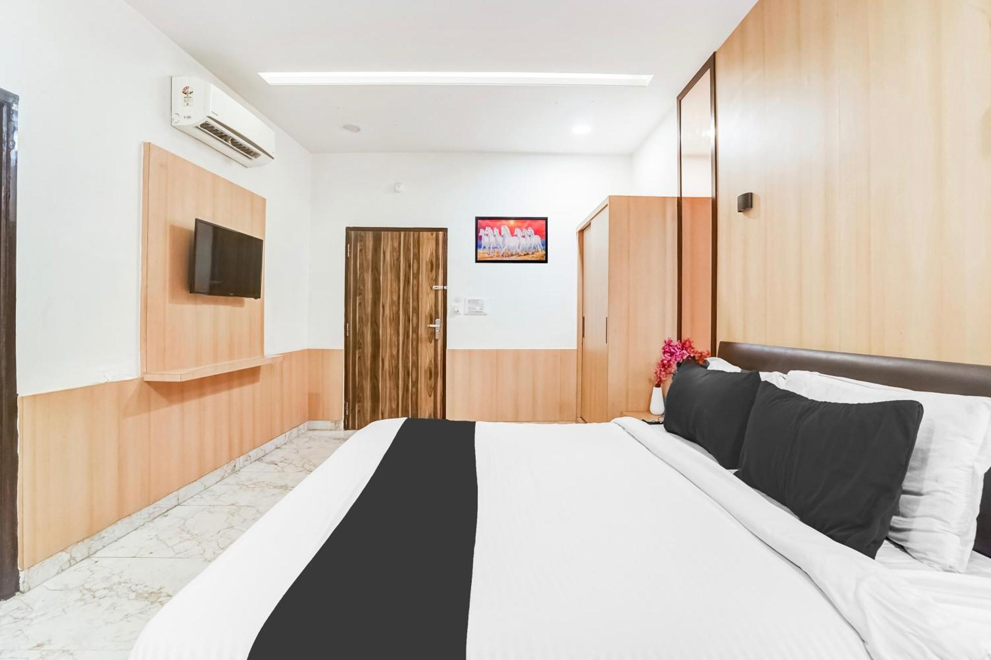 Super Townhouse Jagatpura