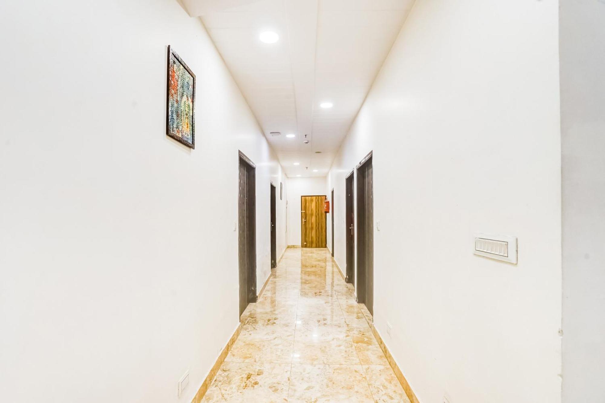 Super Townhouse Jagatpura Hotel 4*