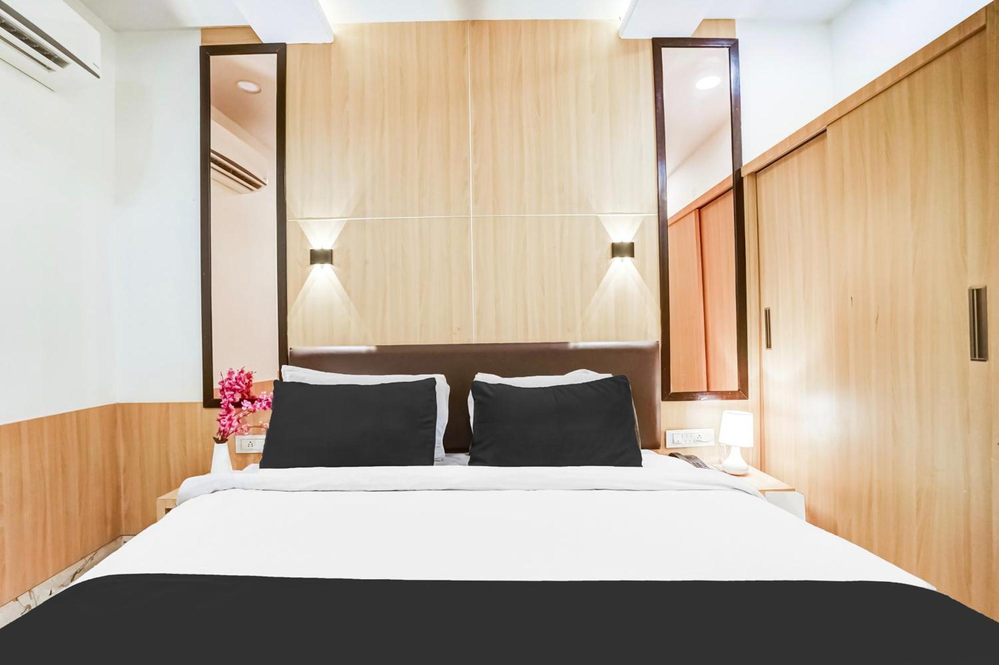 Super Townhouse Jagatpura 4* Jaipur