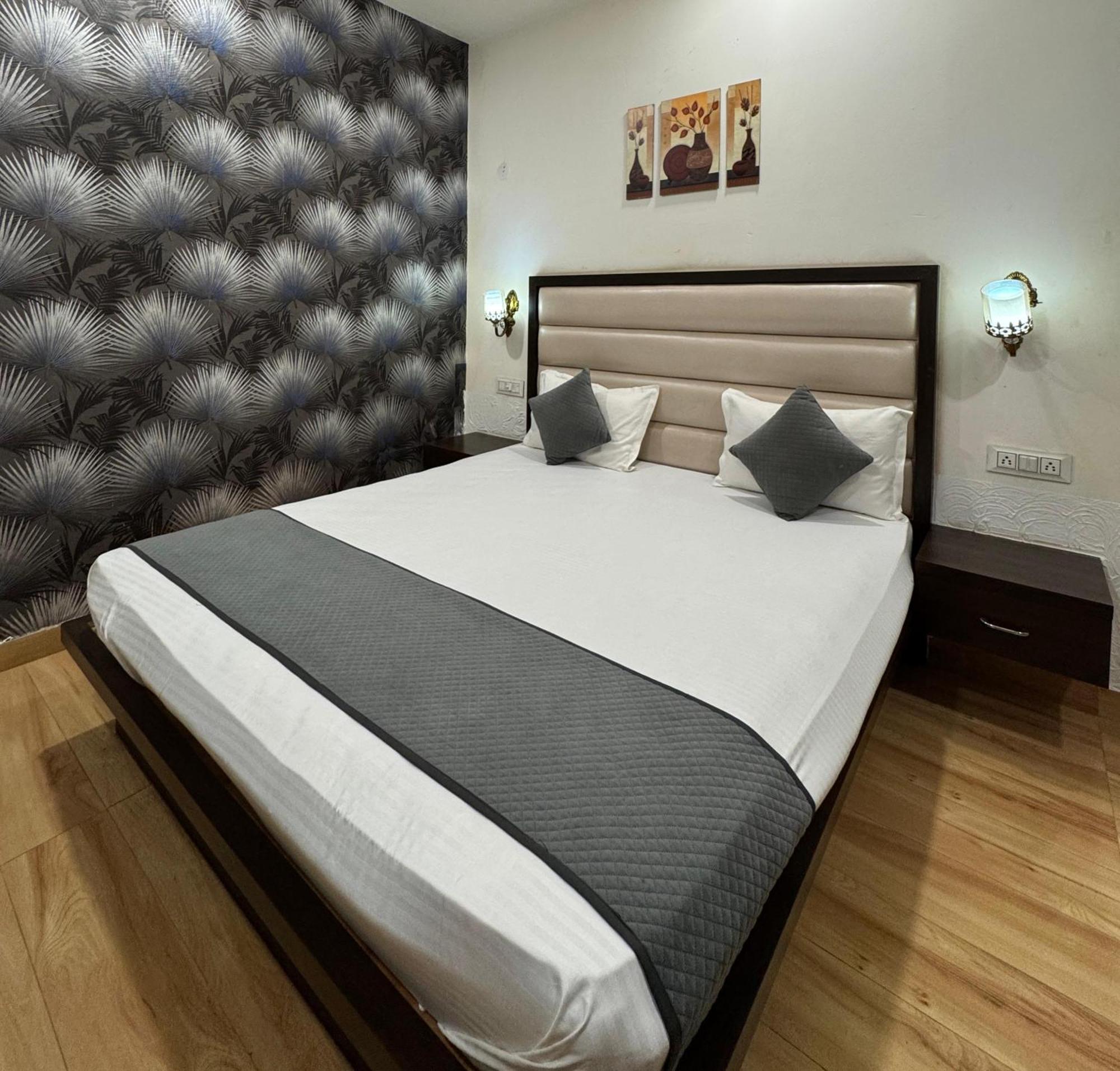 The Sparkle Farm House Farm stay *