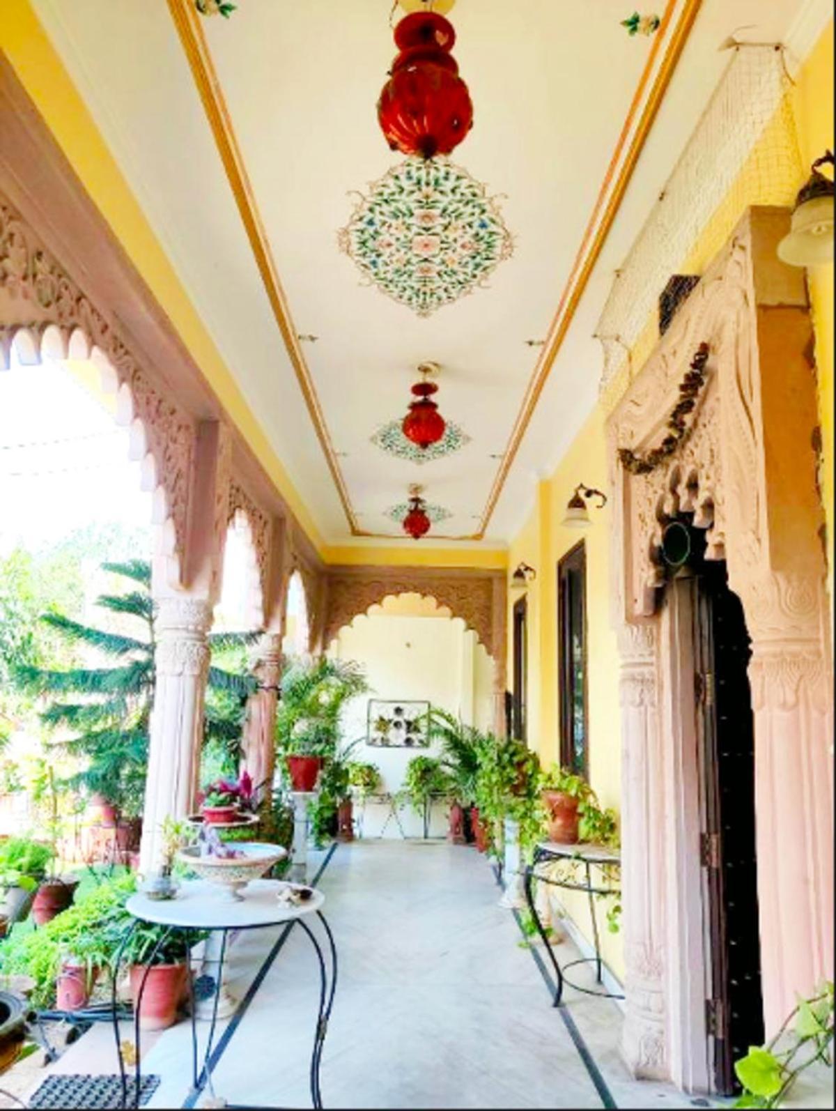 The Kunadi Haveli 3*