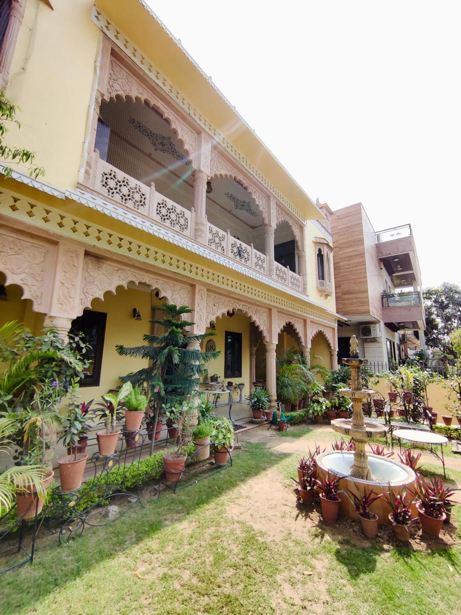 Hotel The Kunadi Haveli 3*