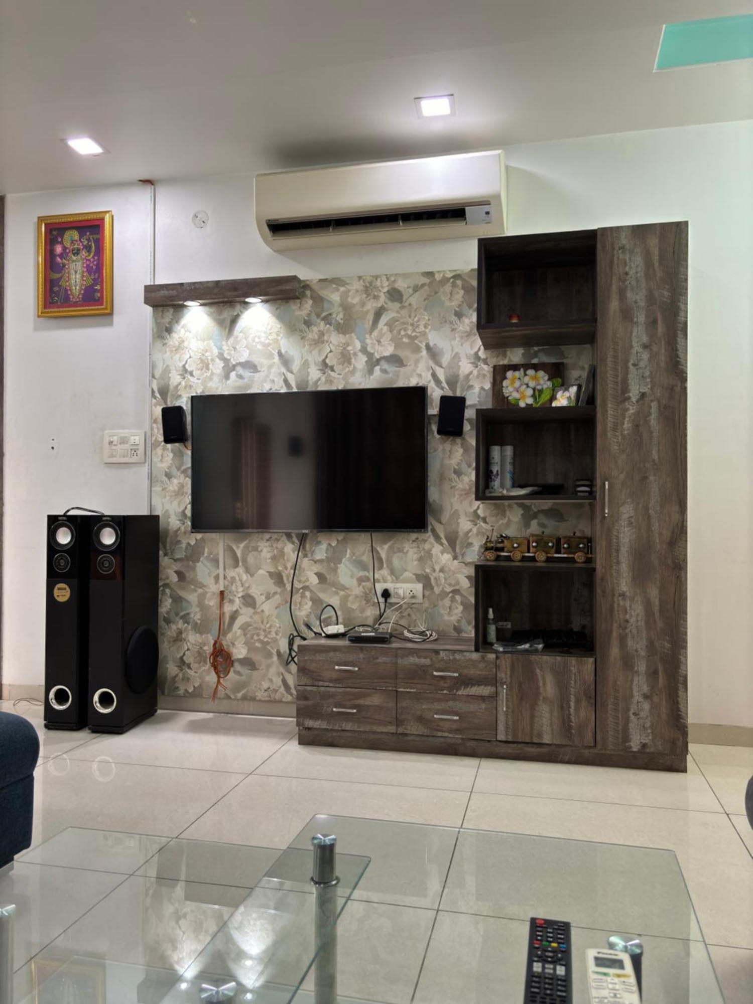 Spacious 3bhk Penthouse In Apartment