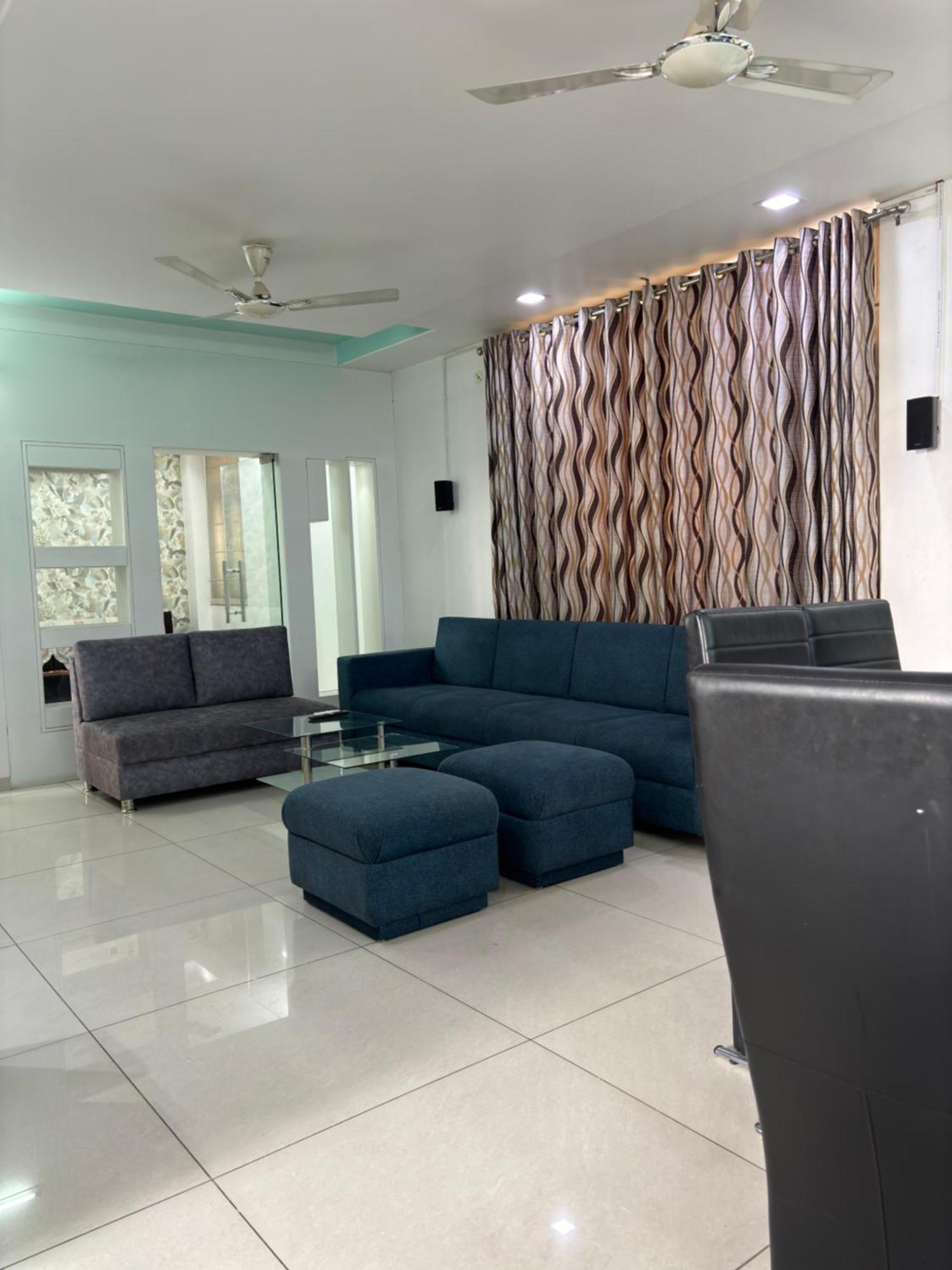 Spacious 3bhk Penthouse In Apartment Jaipur