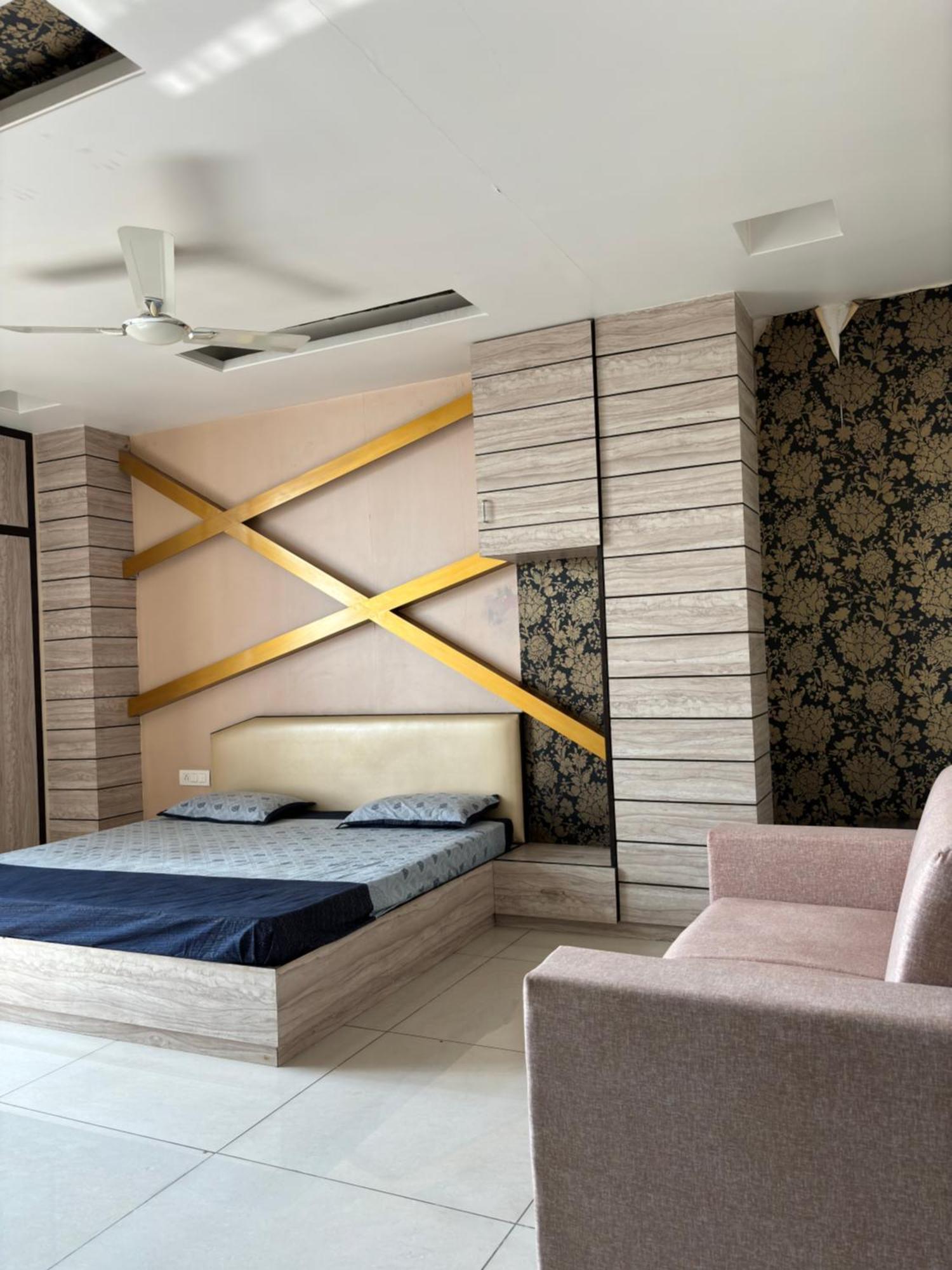 Spacious 3bhk Penthouse In *