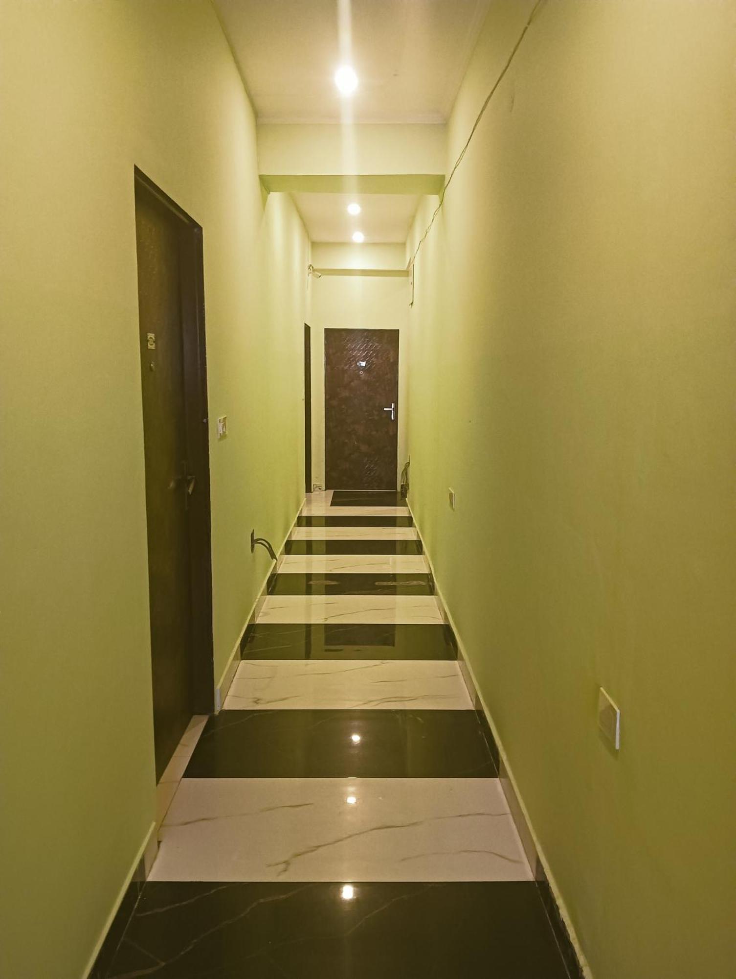 Shivam Palace Hotel Jaipur