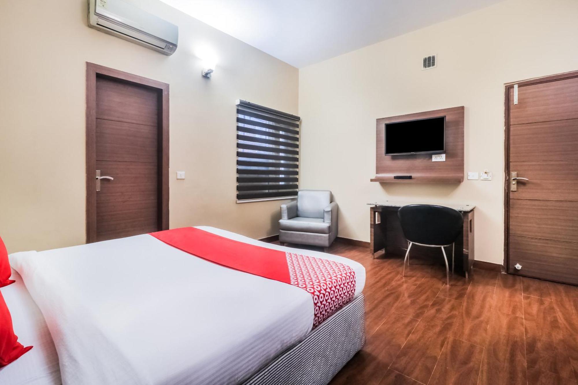 Hotel Townhouse Oak Krishna Nagar Formerly Aqua