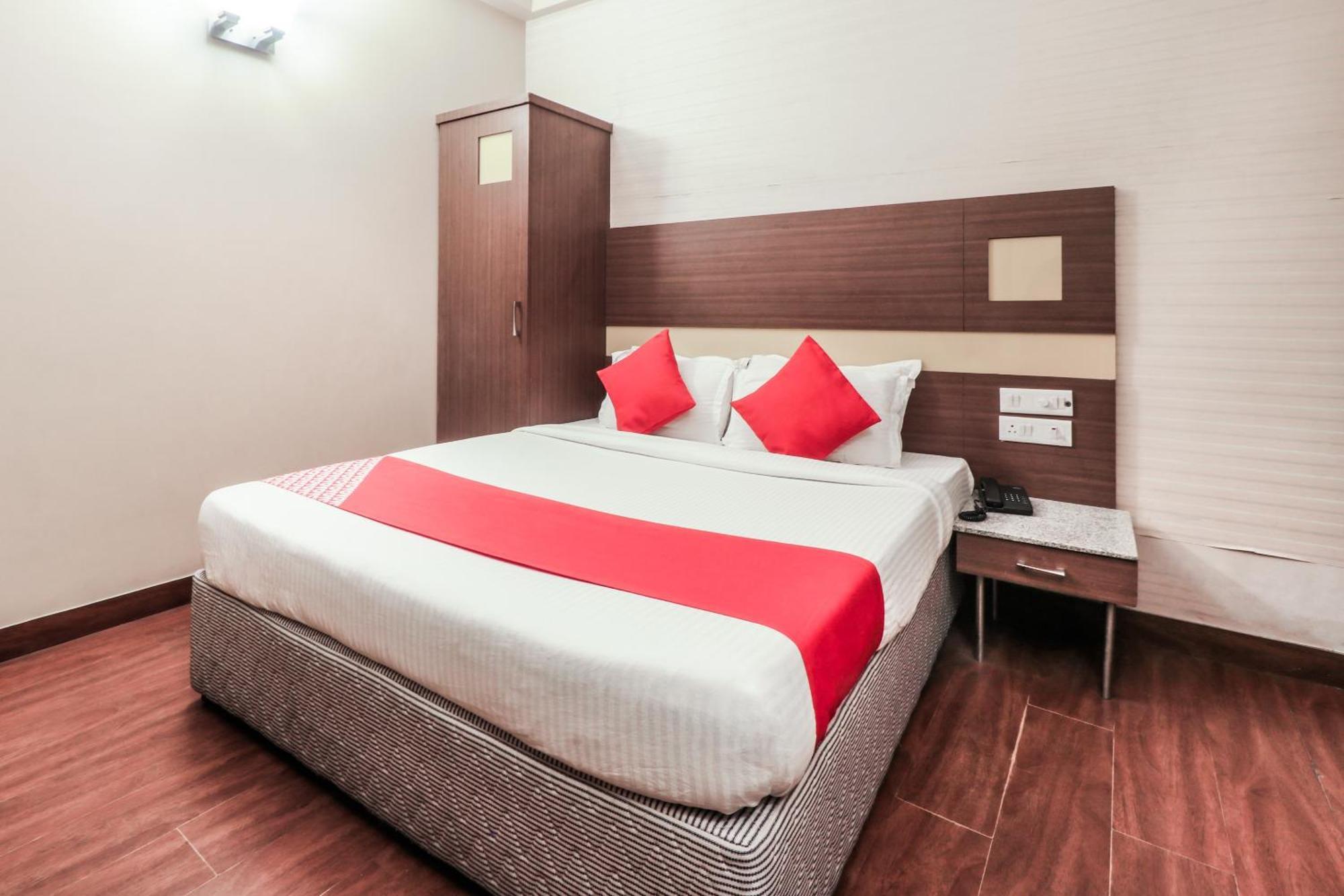 Hotel Townhouse Oak Krishna Nagar Formerly Aqua 4*