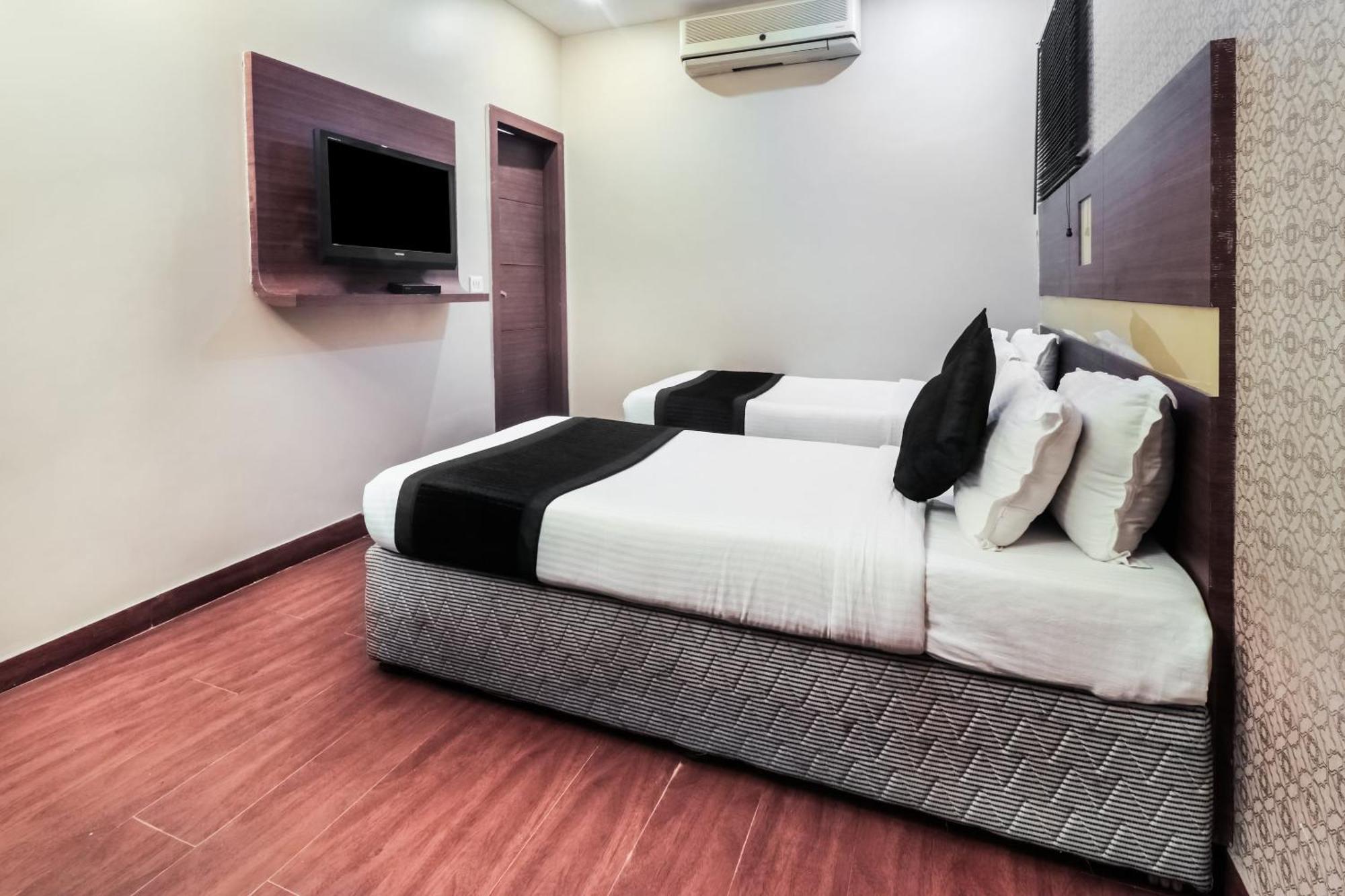 Townhouse Oak Krishna Nagar Formerly Aqua Hotel Jaipur