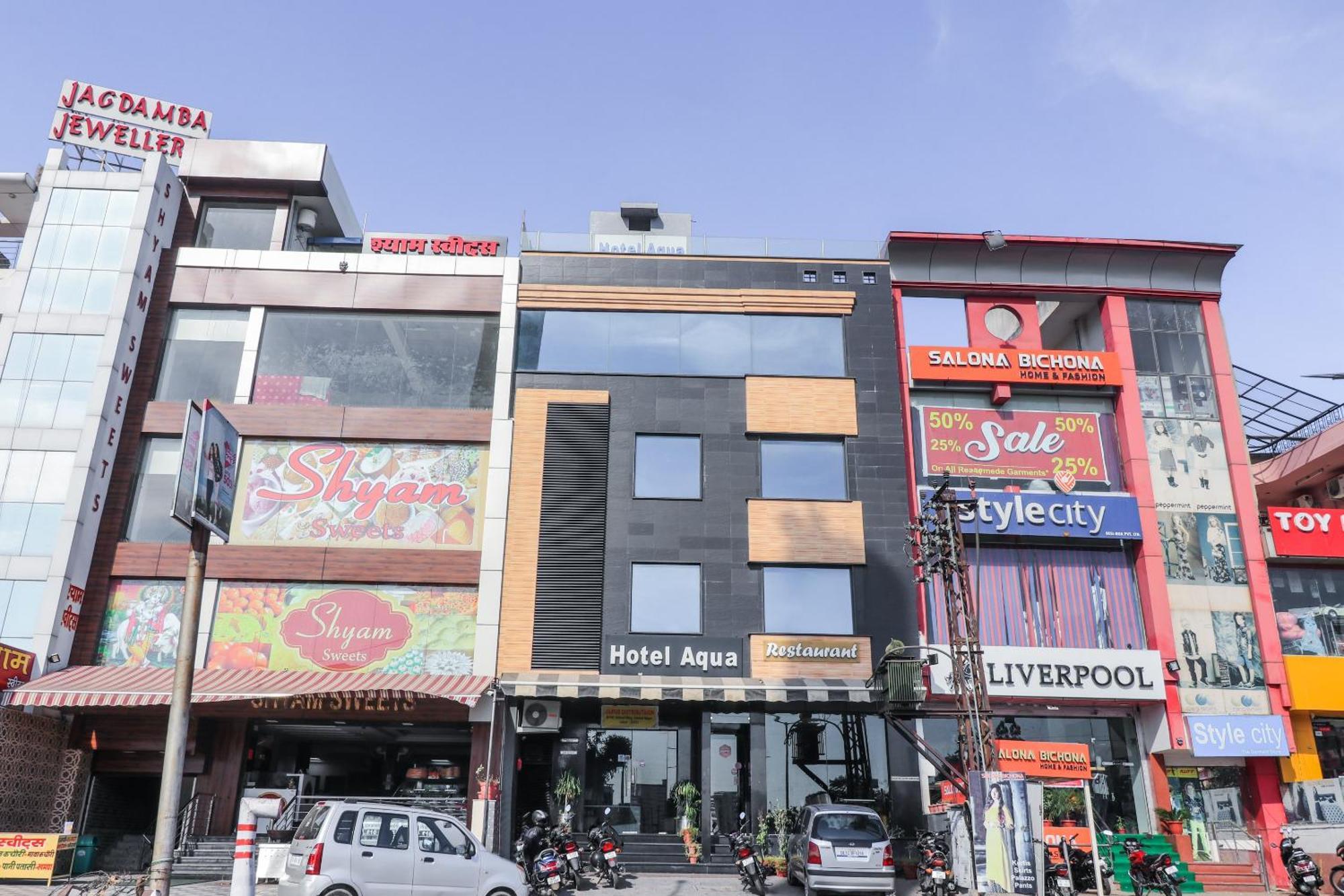 Townhouse Oak Krishna Nagar Formerly Aqua Hotel 4*