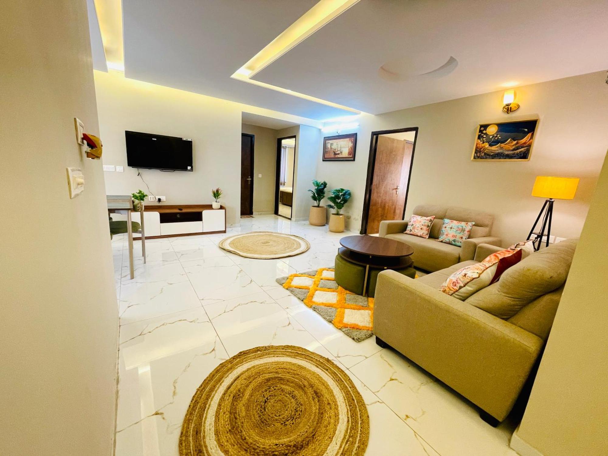 Skyhigh Luxuria Near Airport Spacious Citycenter *