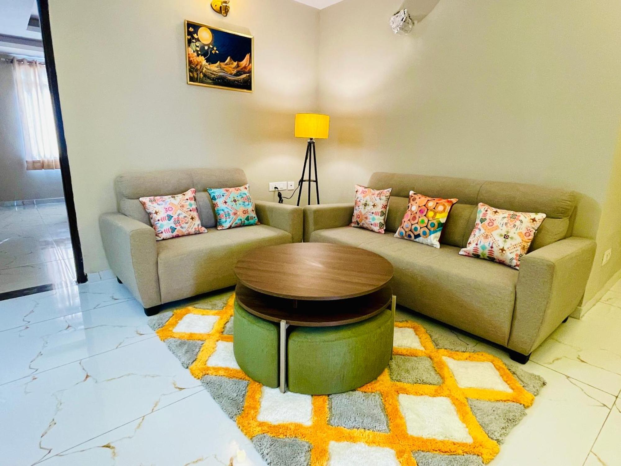 Apartment Skyhigh Luxuria Near Airport Spacious Citycenter Jaipur