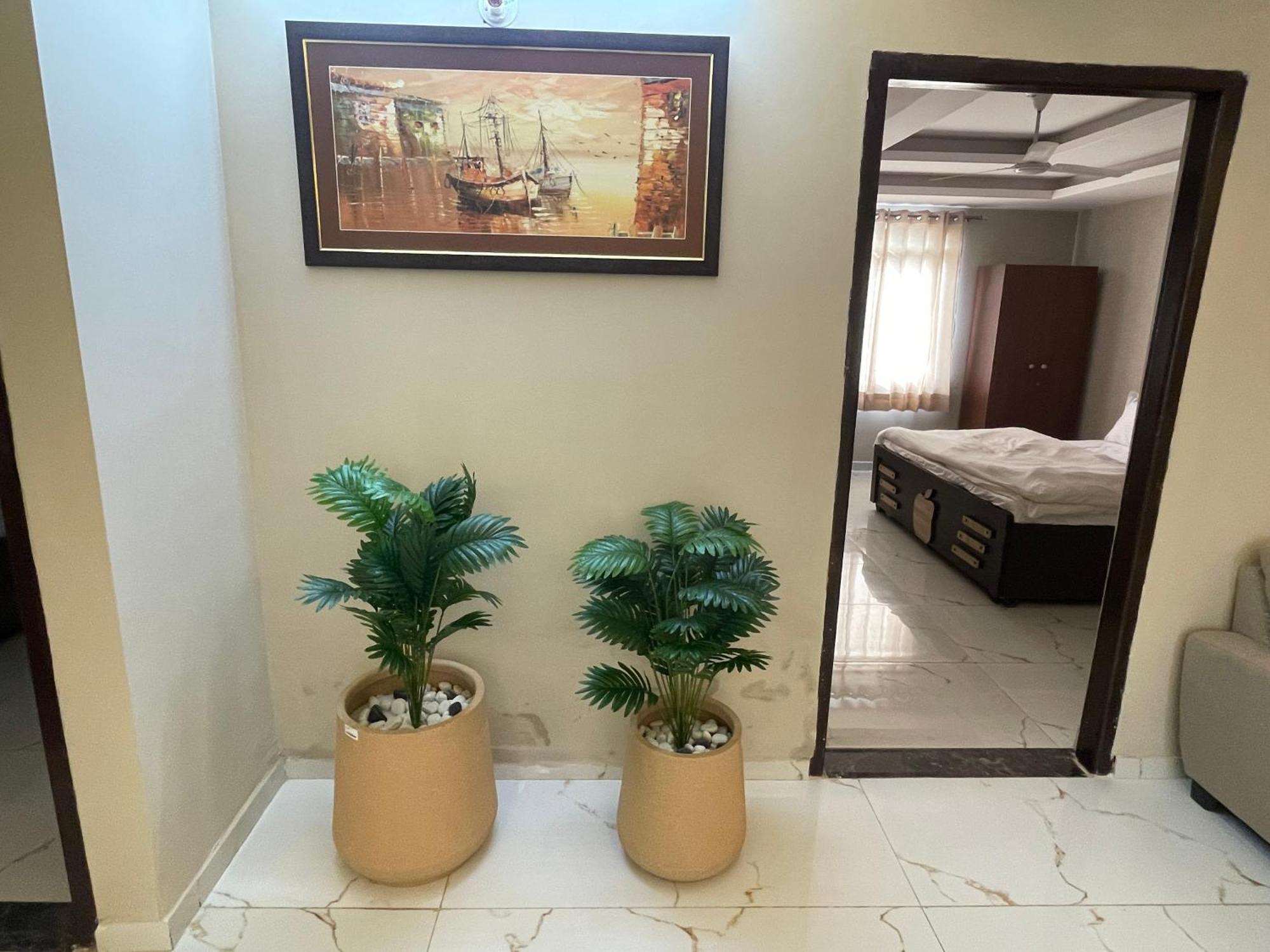 Skyhigh Luxuria Near Airport Spacious Citycenter Apartment *
