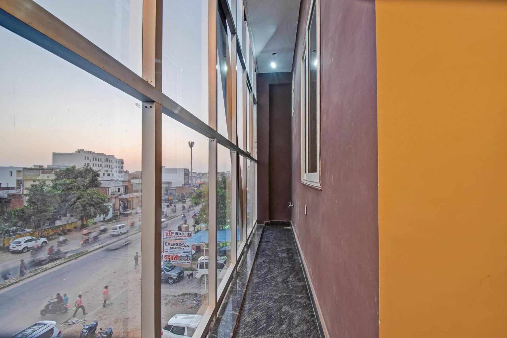 Hotel O Krishna Palace 3*