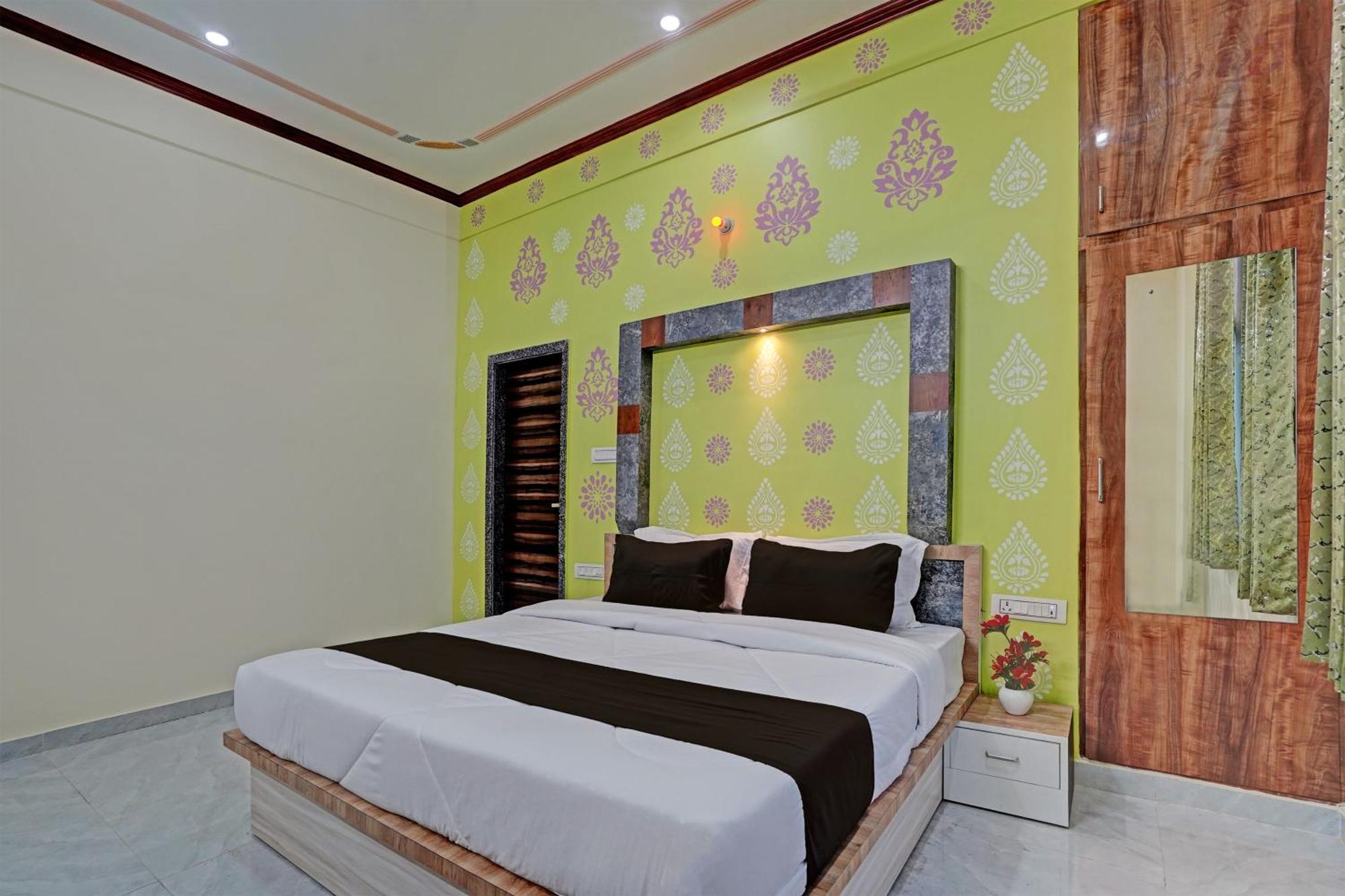 Hotel O Surya Mahal Jaipur