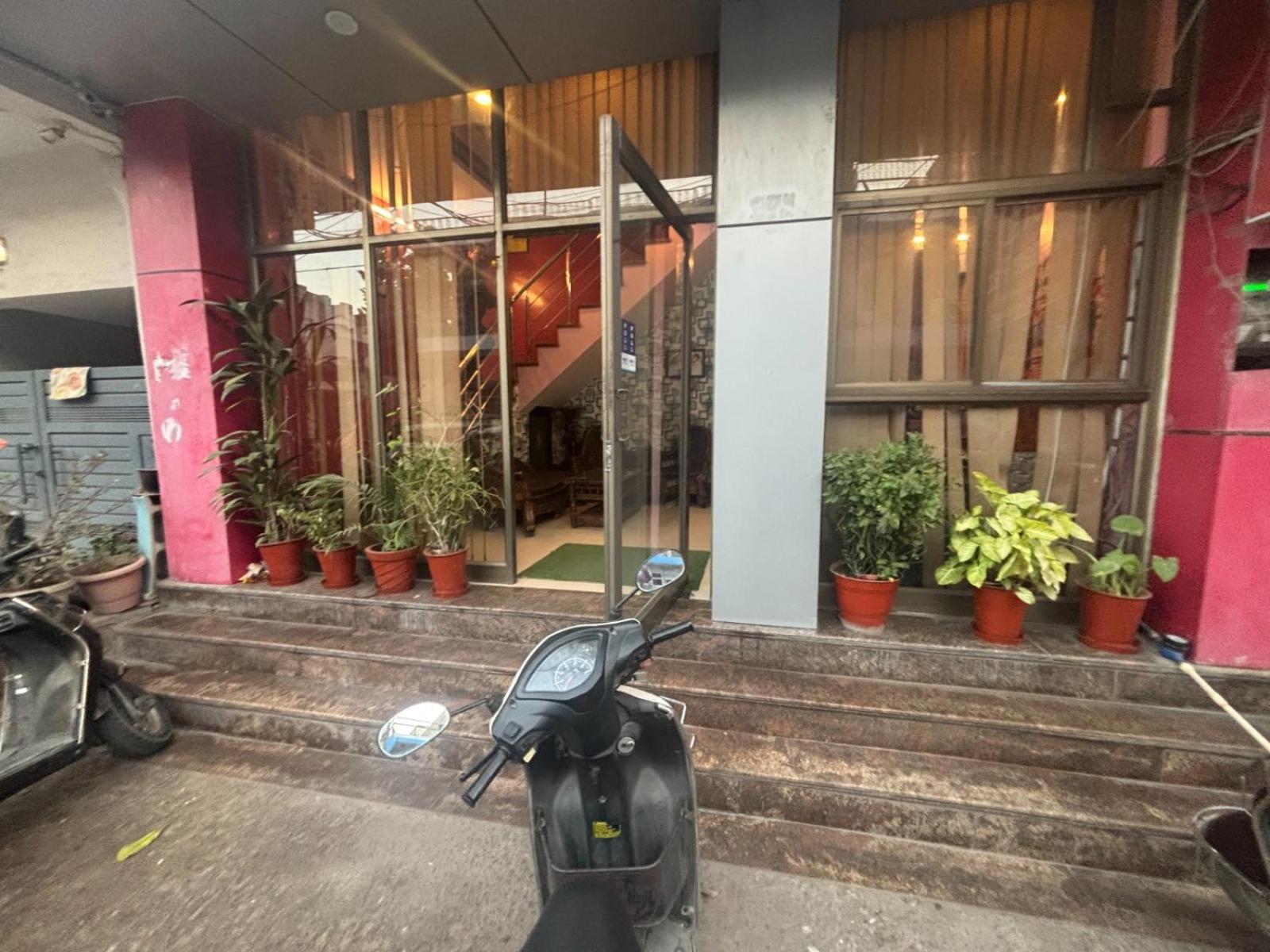 Hotel Govindam Plaza 2*