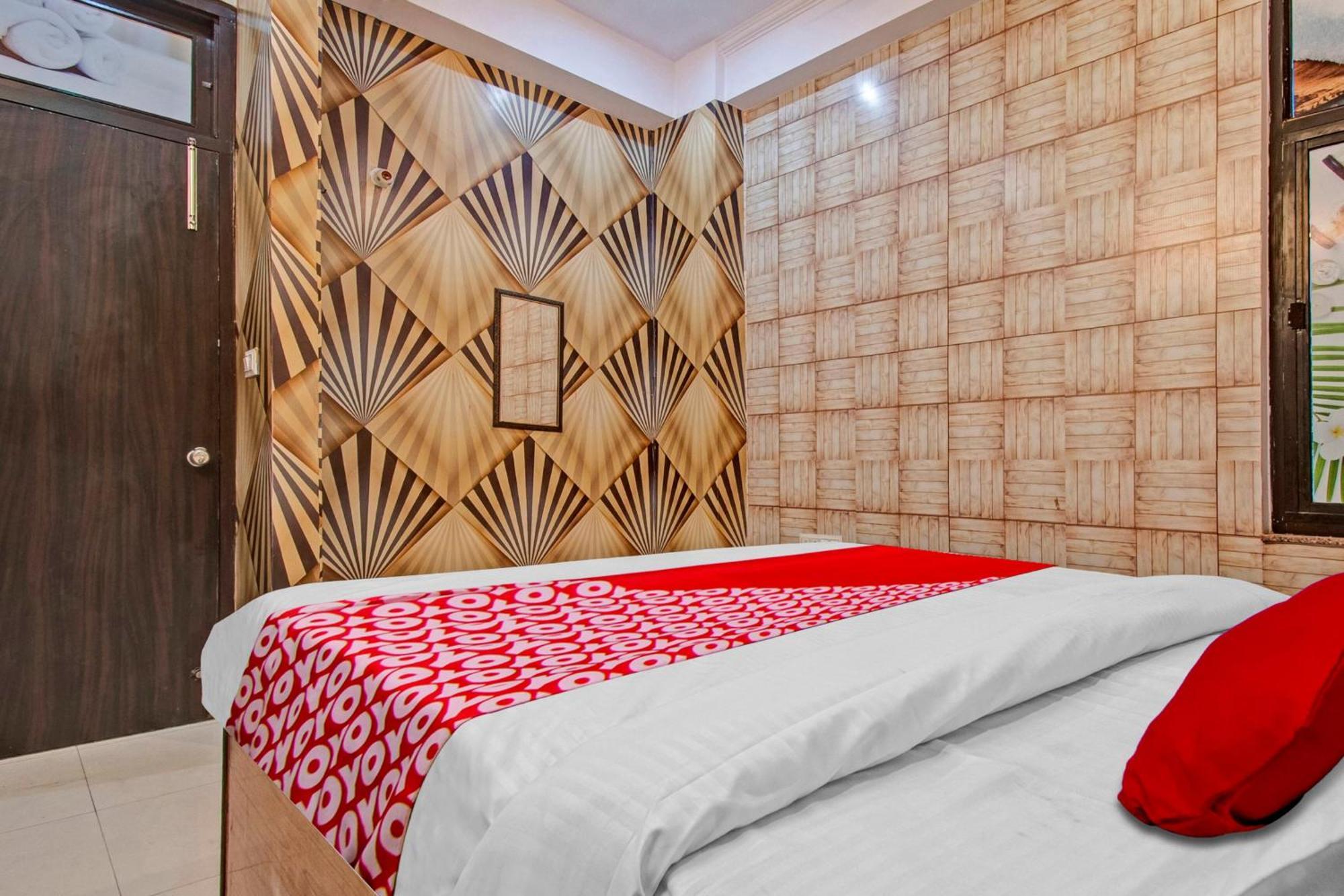 Hotel O Rawat Palace Jaipur