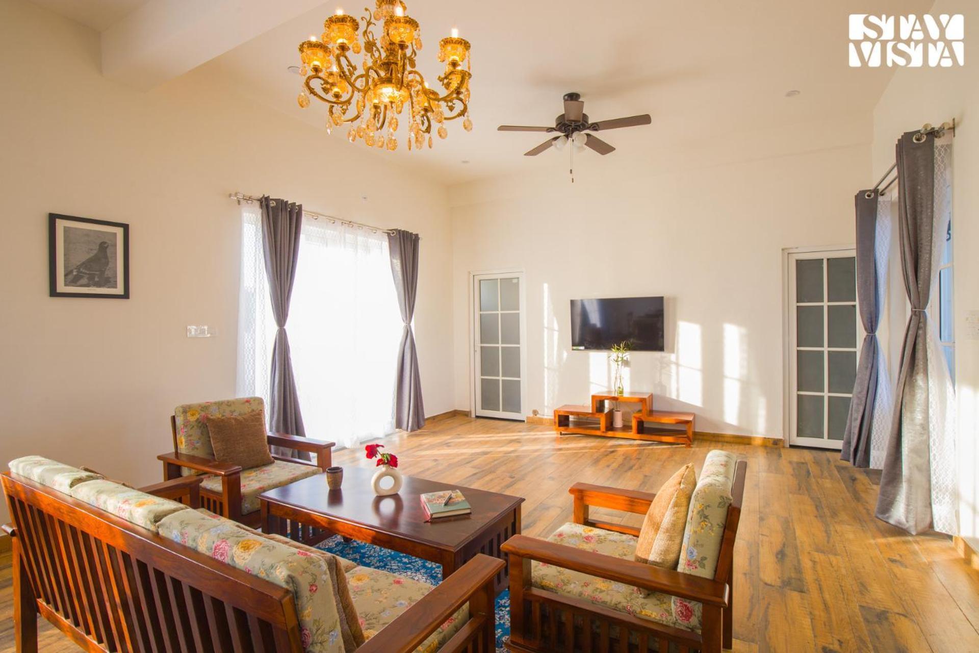 Villa Stayvista At Mustang Meadow - Lawn & Wifi *