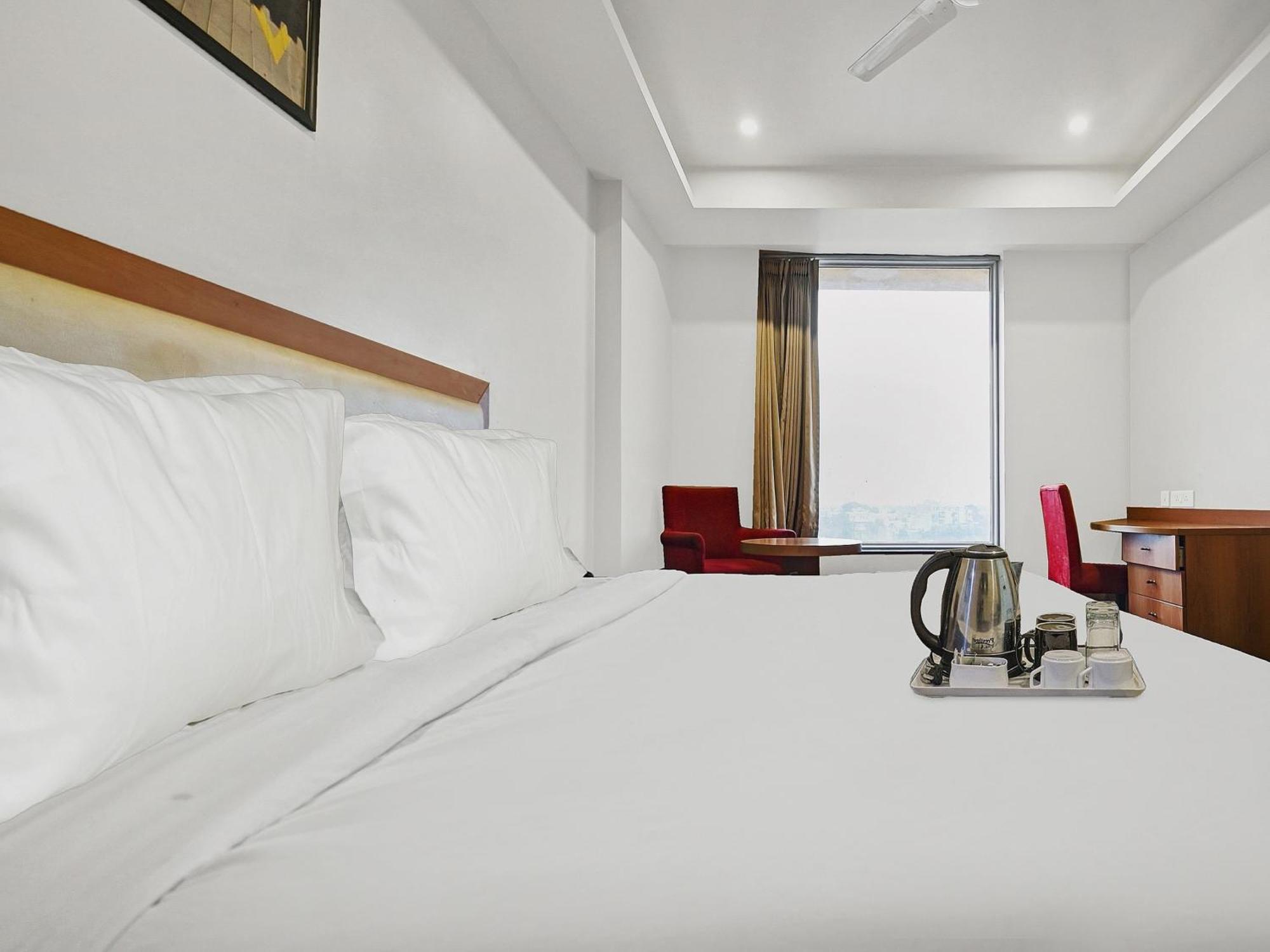 Townhouse The Grand Hotel 4*