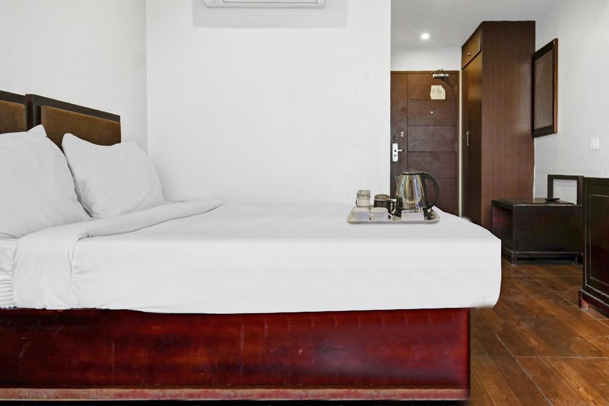 Hotel Townhouse The Grand Jaipur