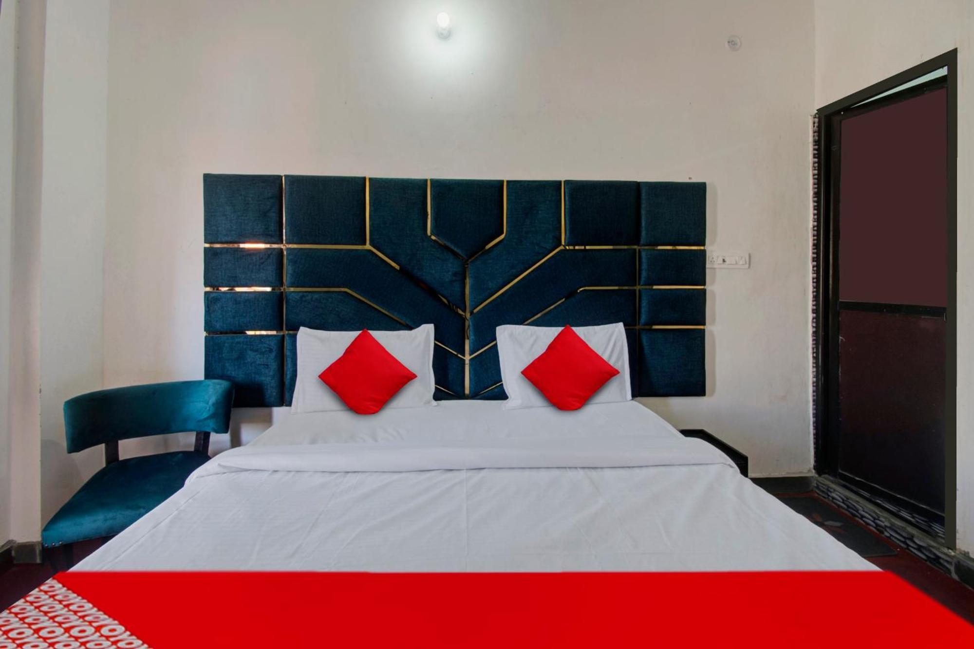 Hotel O Kanha
