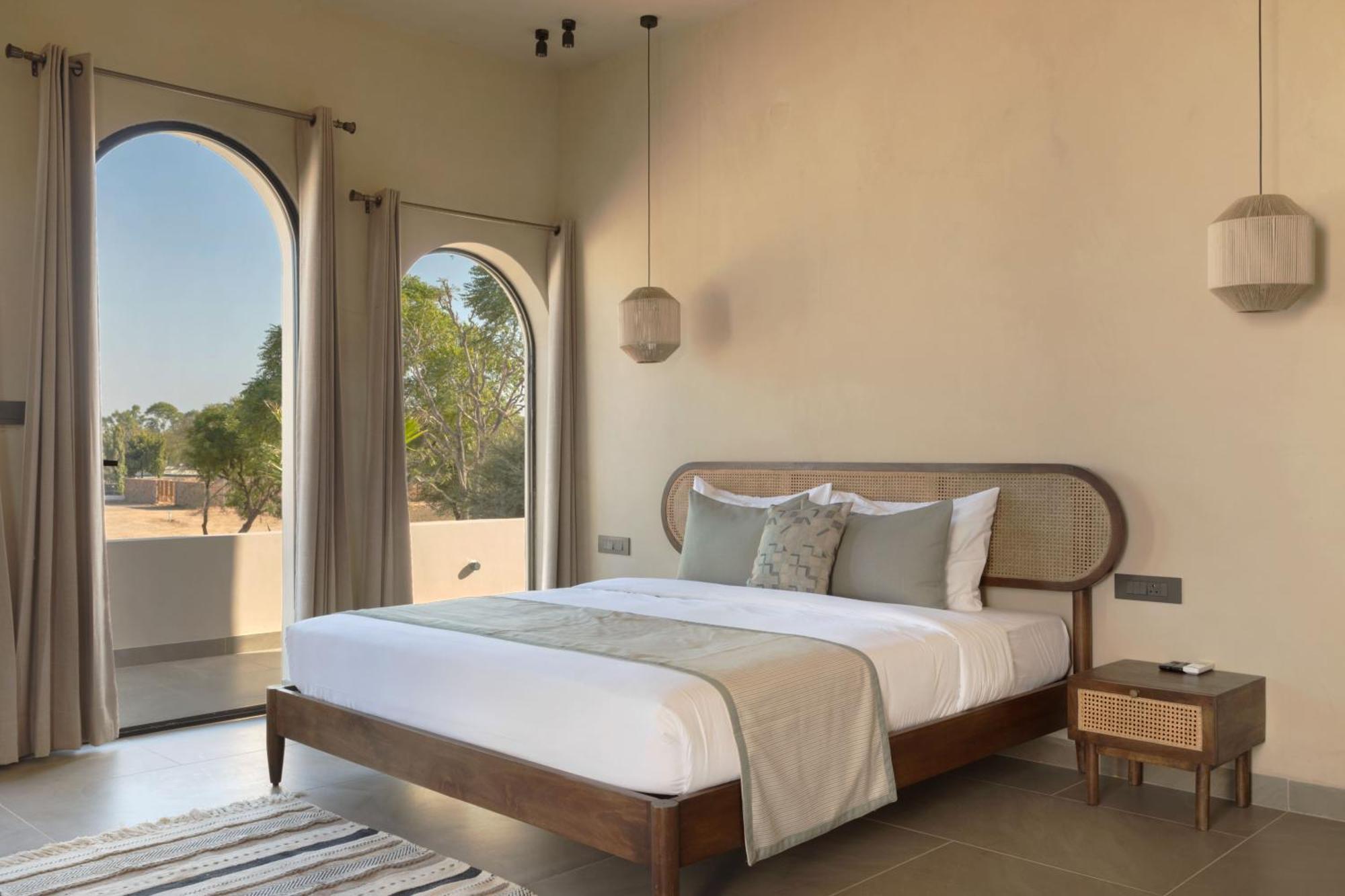 Rawstone Luxury *