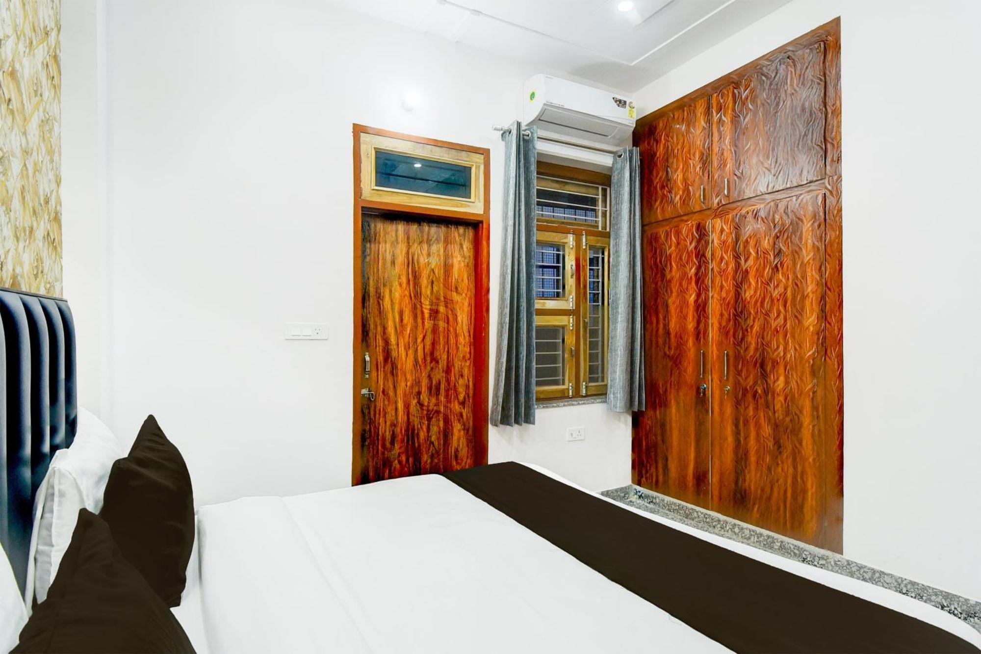 Hotel O Luxury - 2 3*