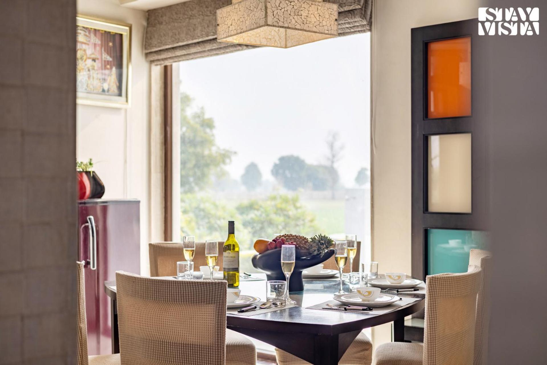 Stayvista At The Saket Farm With Pool, Bonfire Villa