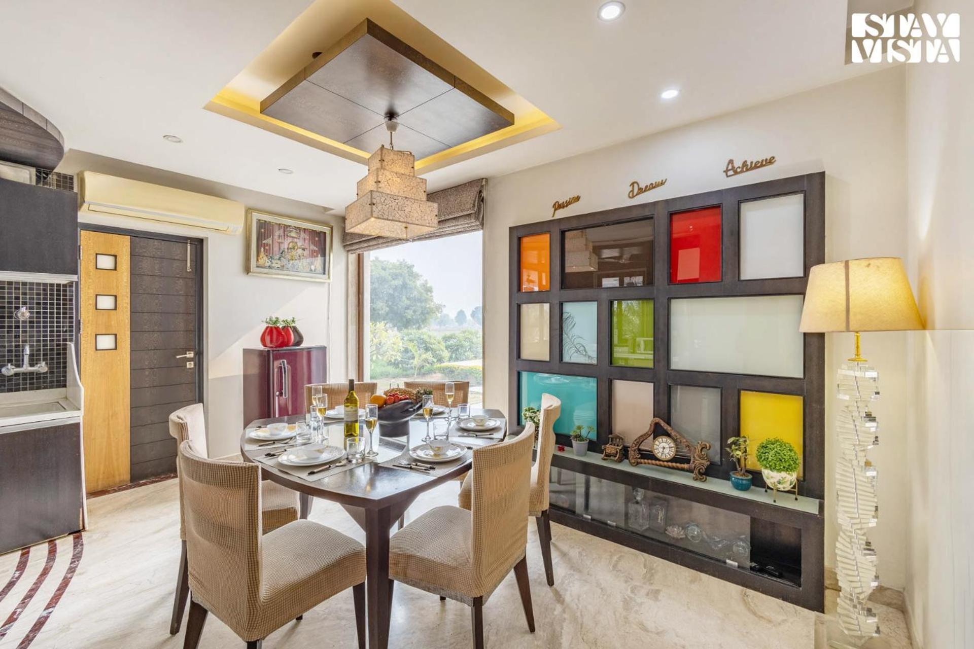 Villa Stayvista At The Saket Farm With Pool, Bonfire *