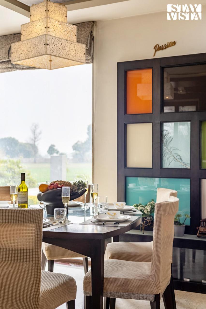 Stayvista At The Saket Farm With Pool, Bonfire * Jaipur