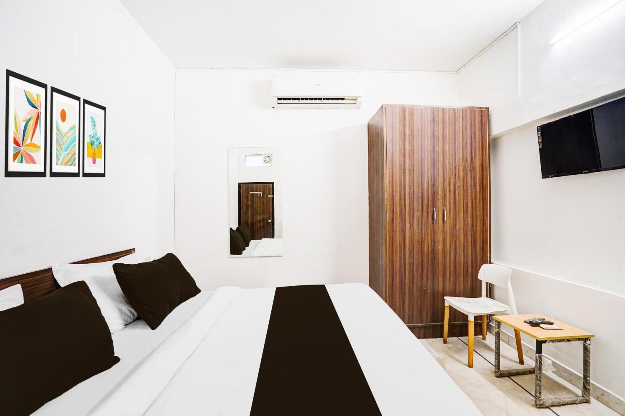 Super O Kaveri Path Formerly Shree Sai Residency Hotel 4*