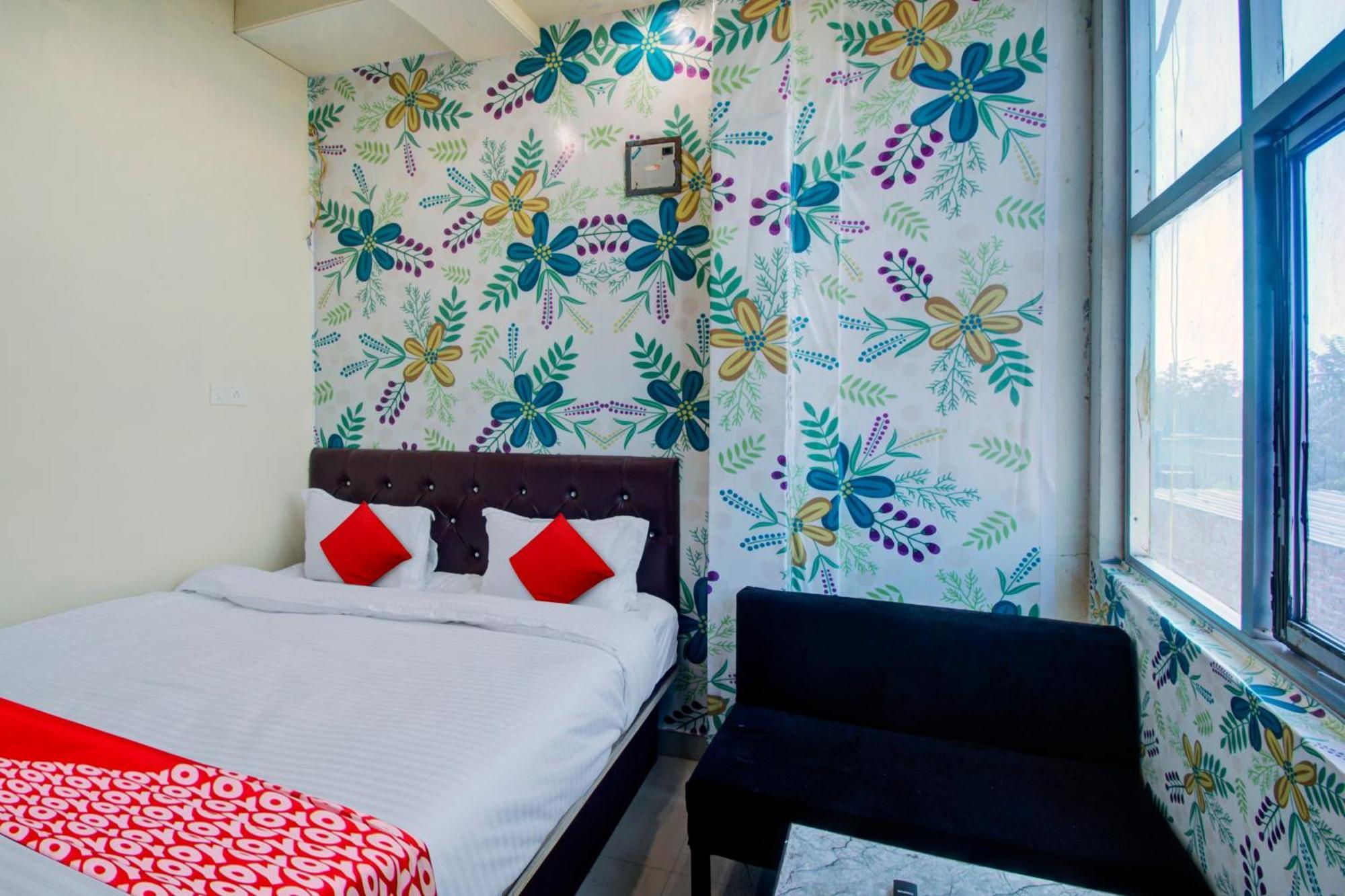 Vip Hotel 3*