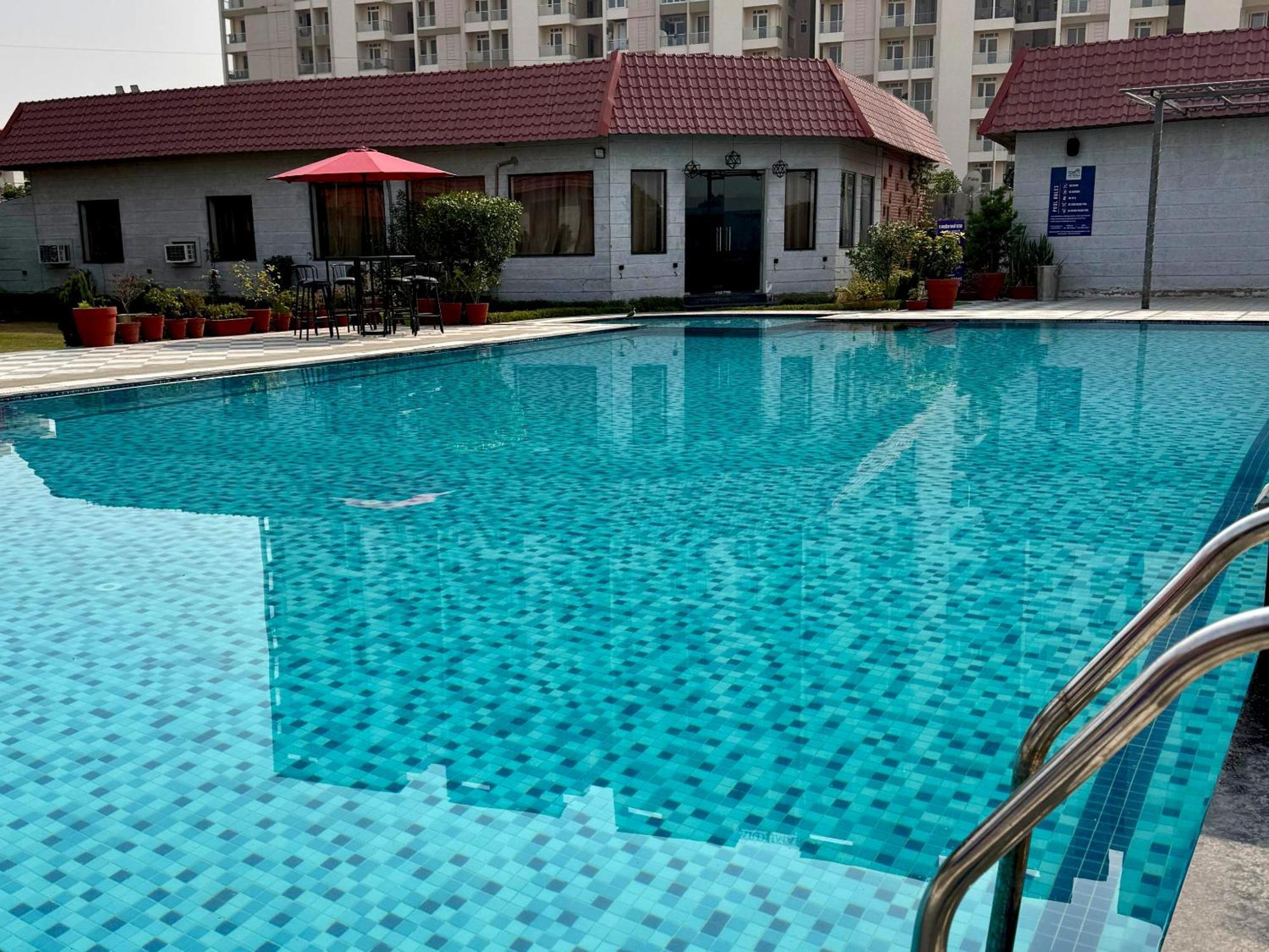 The Sparkle Farm House Jaipur