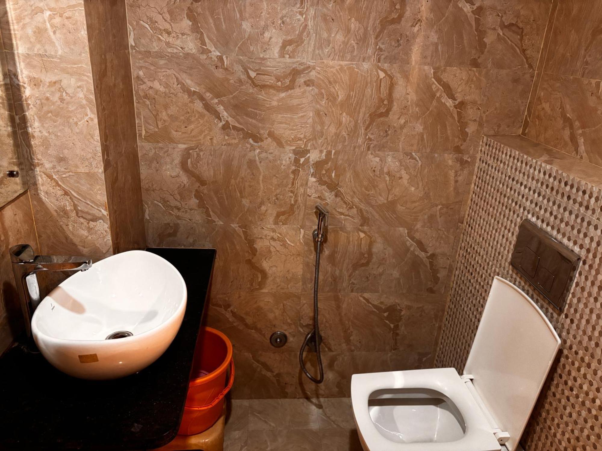 Hotel Gulabi Nagri, Malviya Nagar,