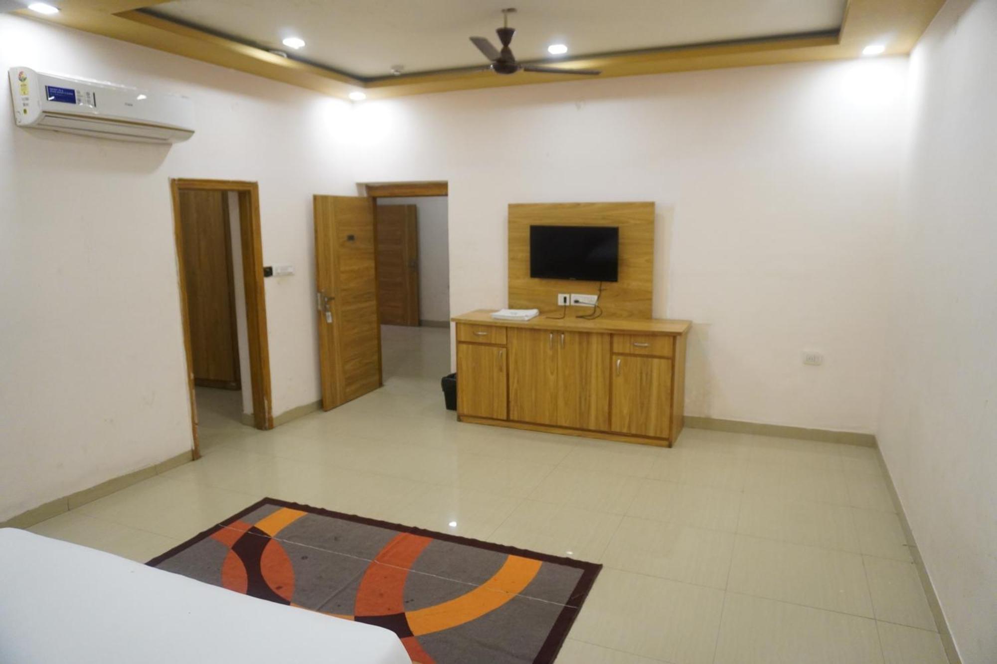 Hotel Bhanwar Niwas 3*