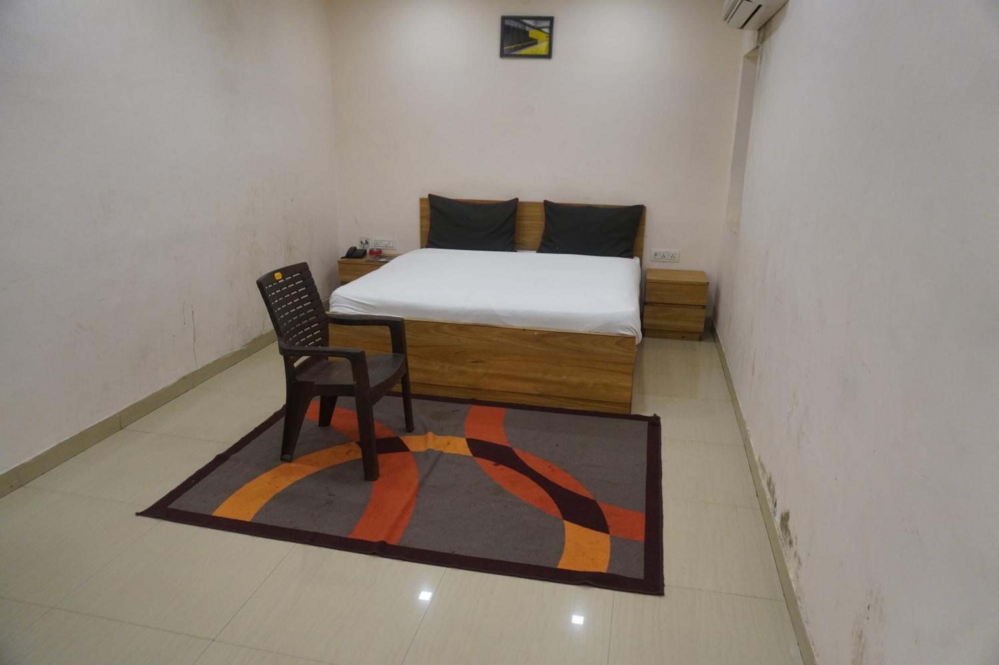 Bhanwar Niwas Hotel 3*