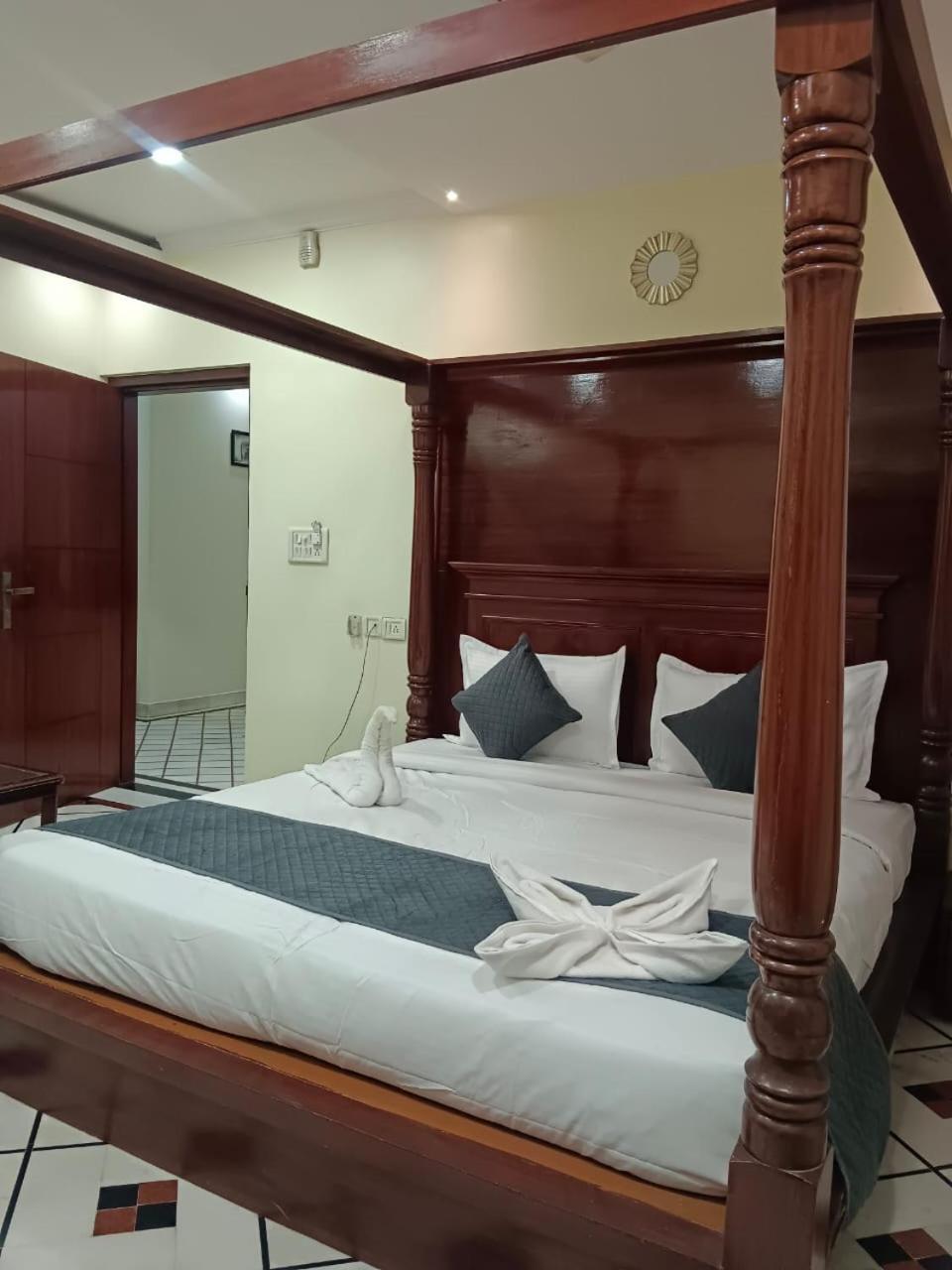 Heritage Haveli Hotel