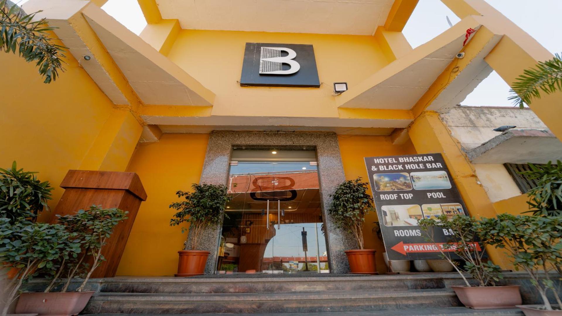 Bhaskar 3* Jaipur