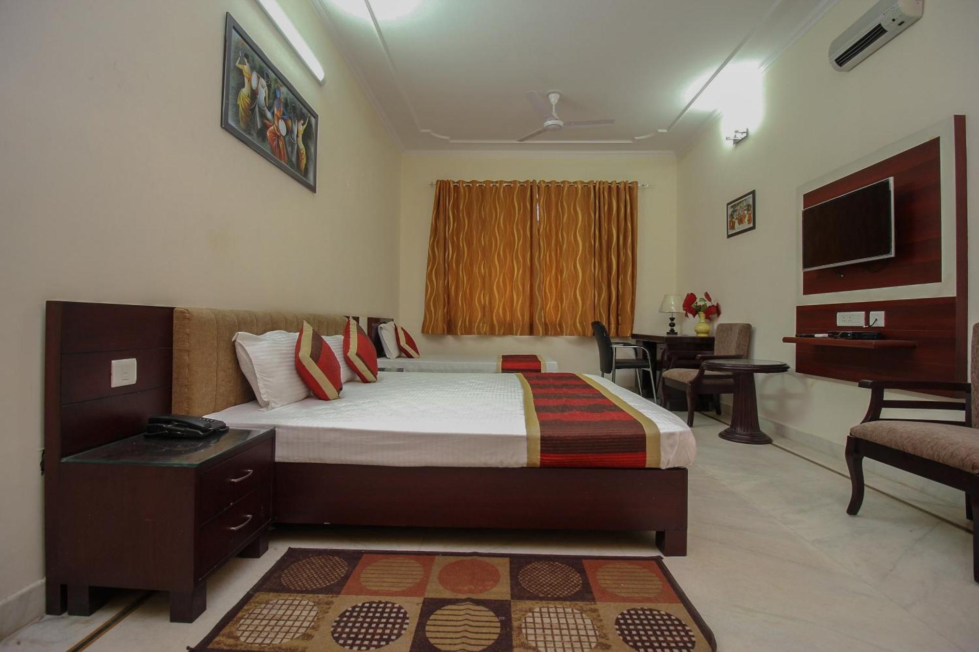 Hotel Super Hotel O Jaipur Stays 3*