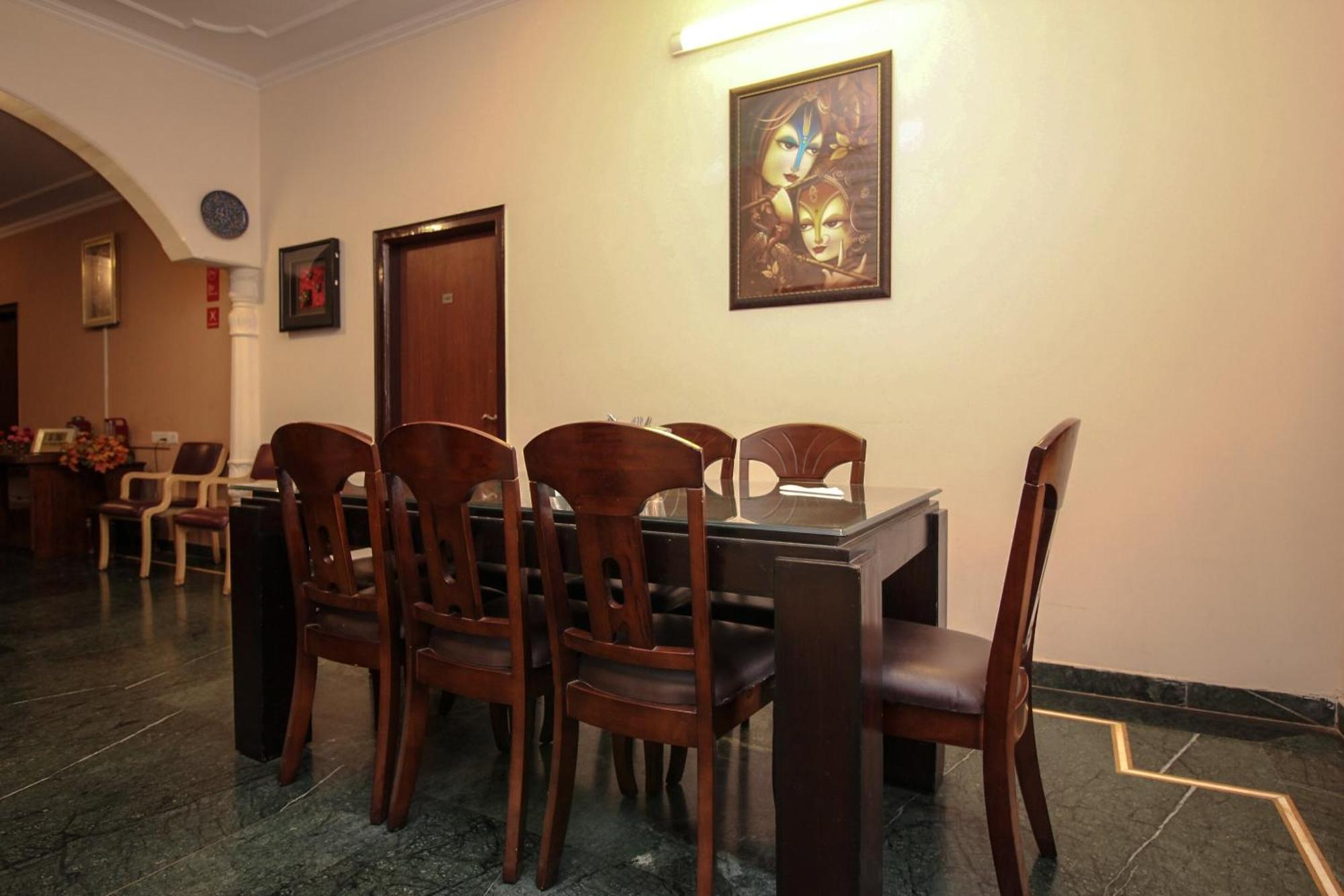 Super Hotel O Jaipur Stays 3*