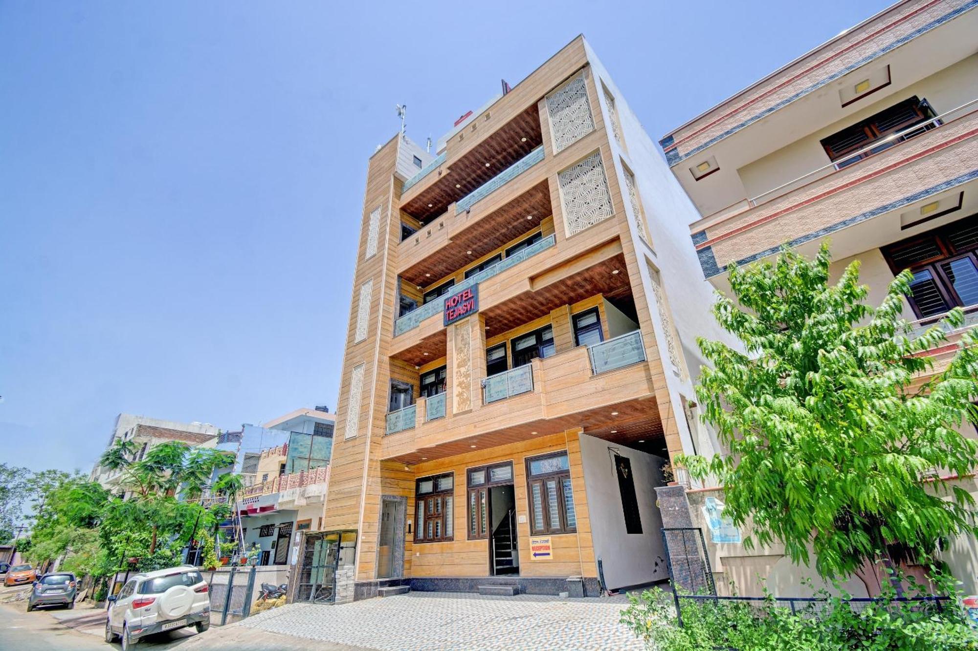 Collection O Tejesvi Hotel