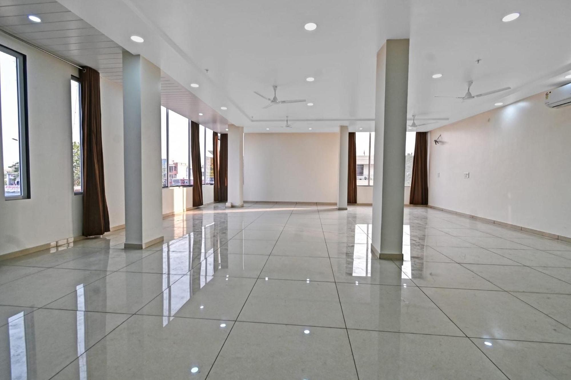 Hotel Townhouse By My 4*