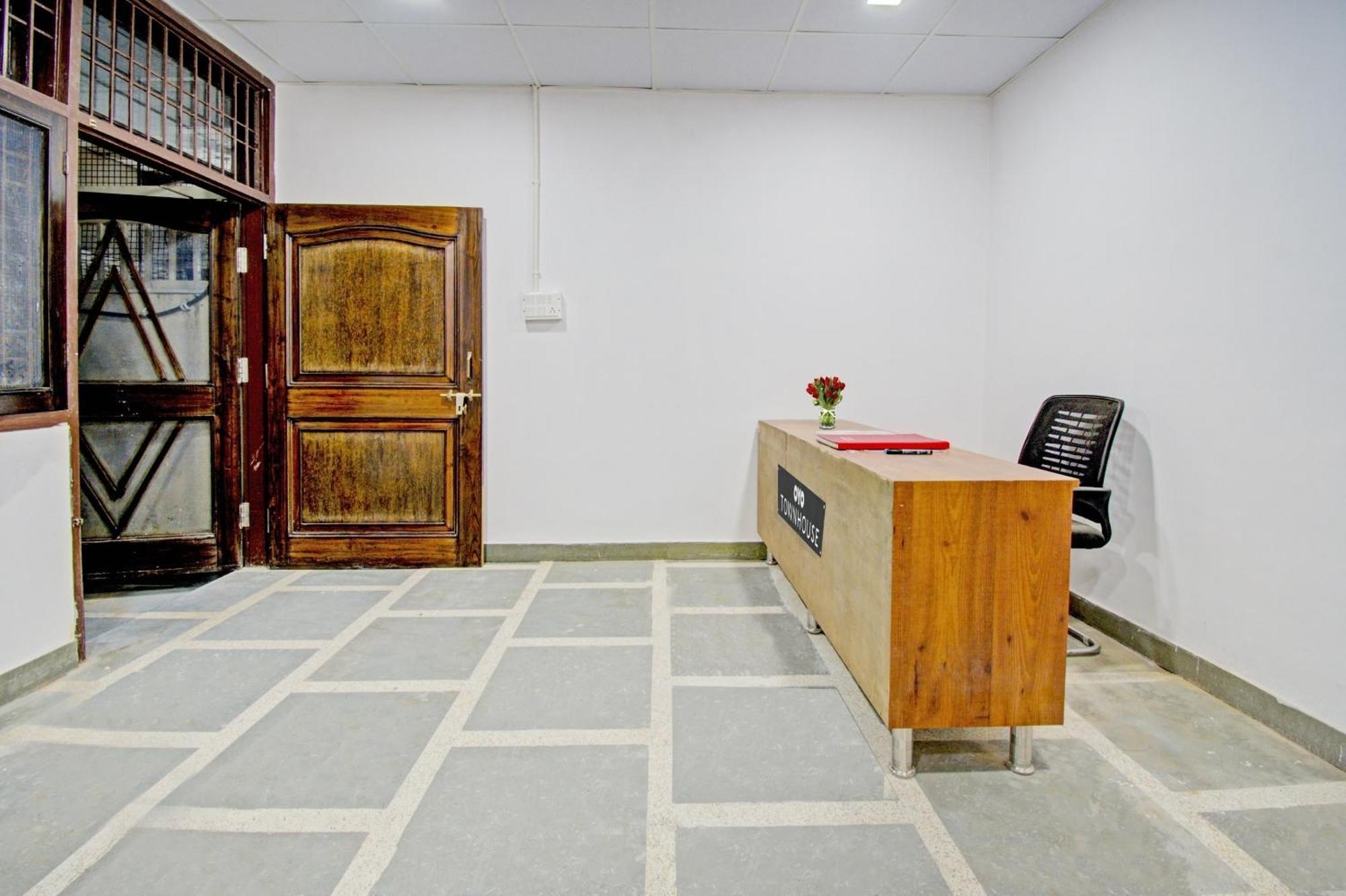 Hotel O La Costa Hotel Jaipur