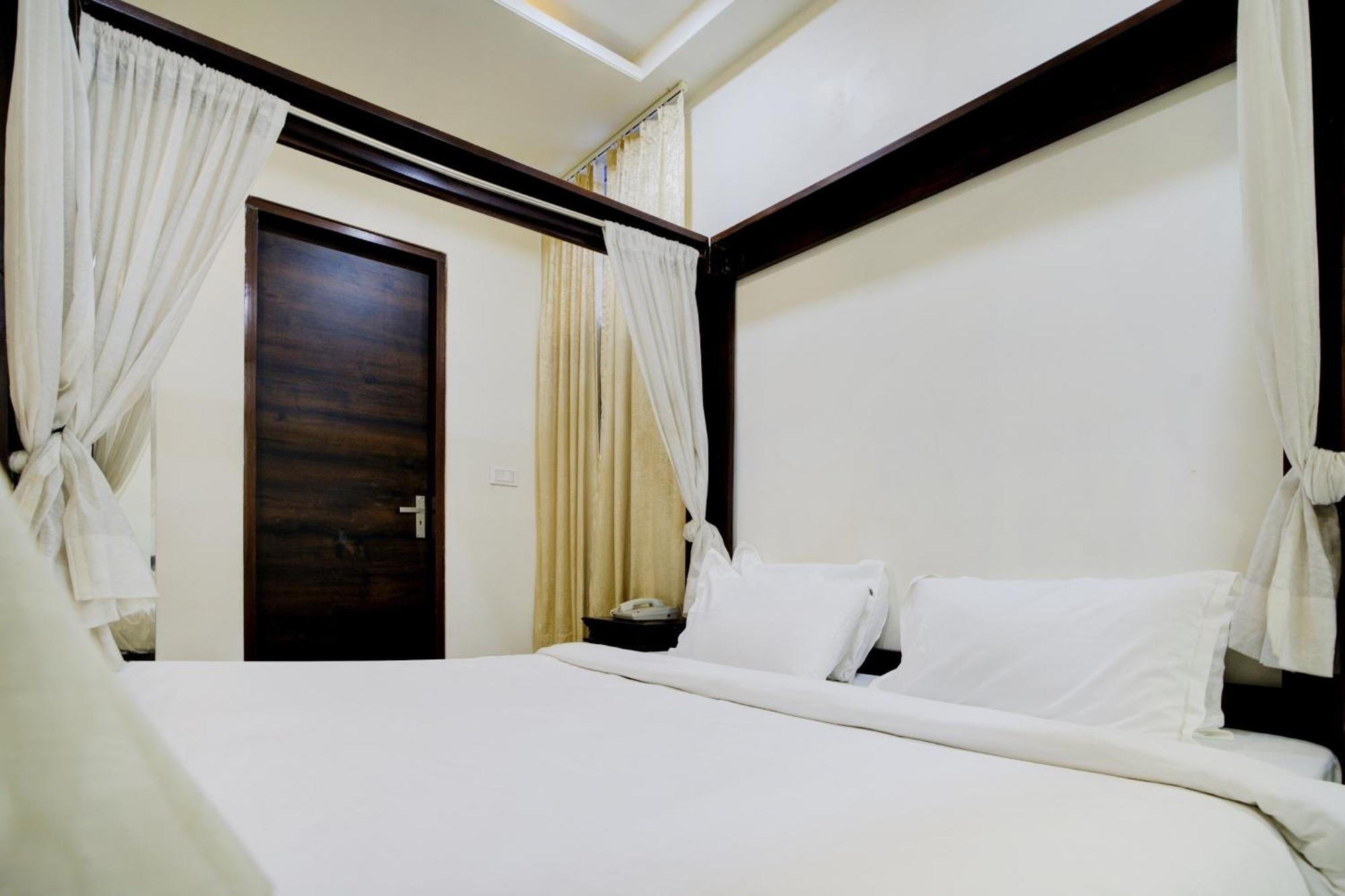 Resort Palette - Madhogarh 2*