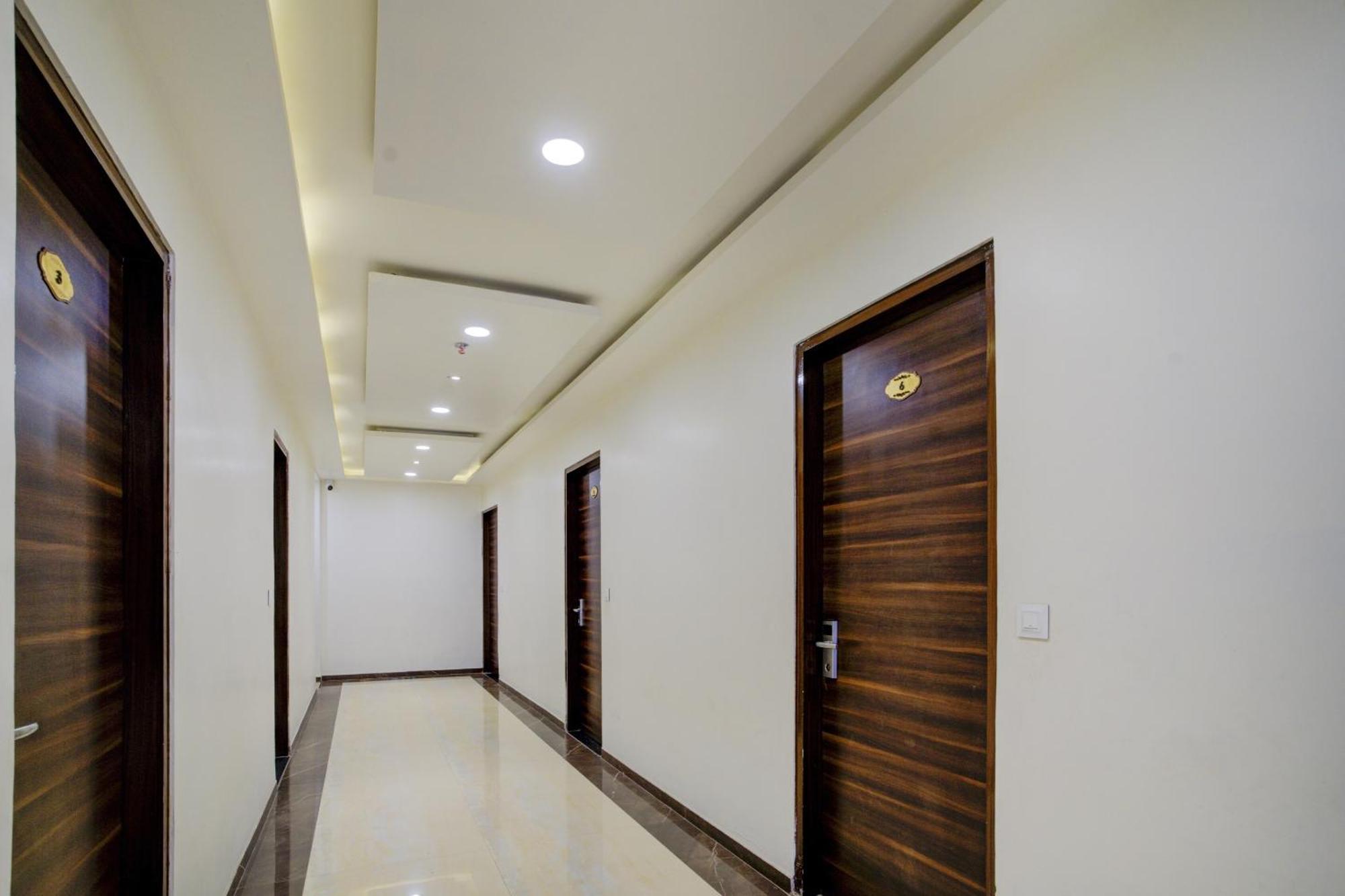 Palette - Madhogarh 2*